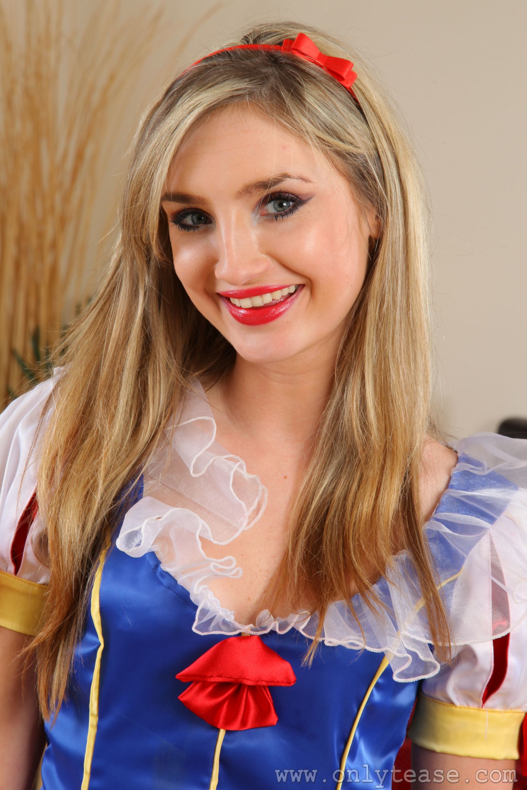 [OnlyTease] Debra K《金发连衣裙妹子》_第4张