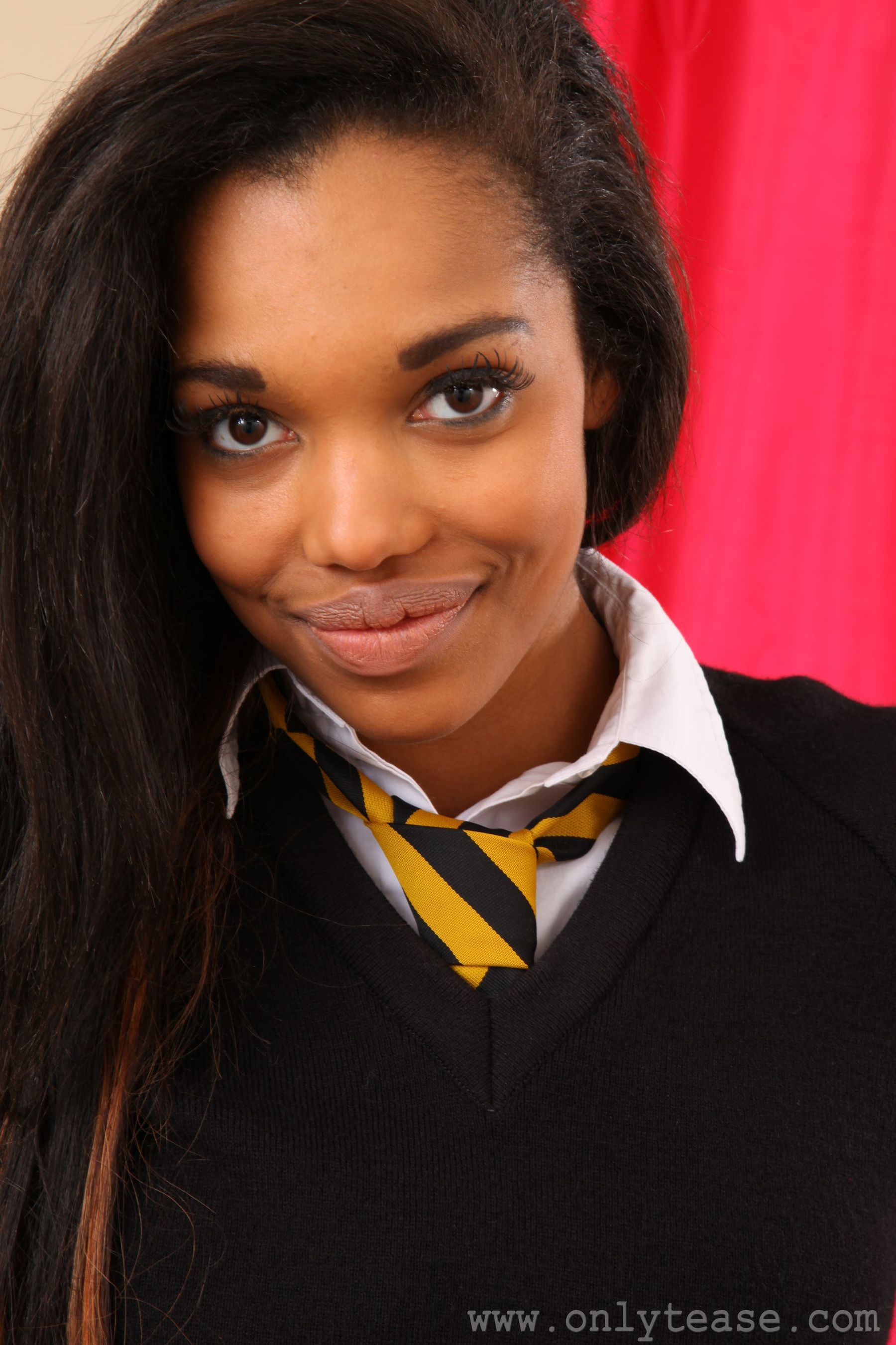 Rehea《制服+黄色丝袜》 [OnlyTease]_第3张