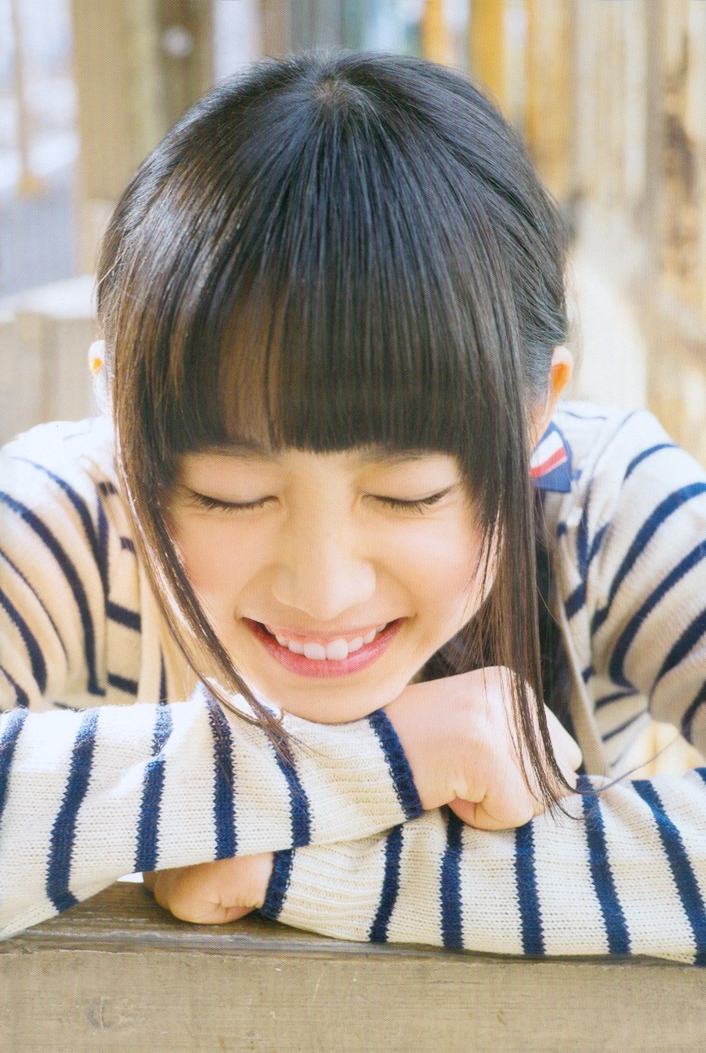 广田爱花/廣田あいか  《AIAI RAILWAY TRIP》写真DVDブック [PB]_第3张