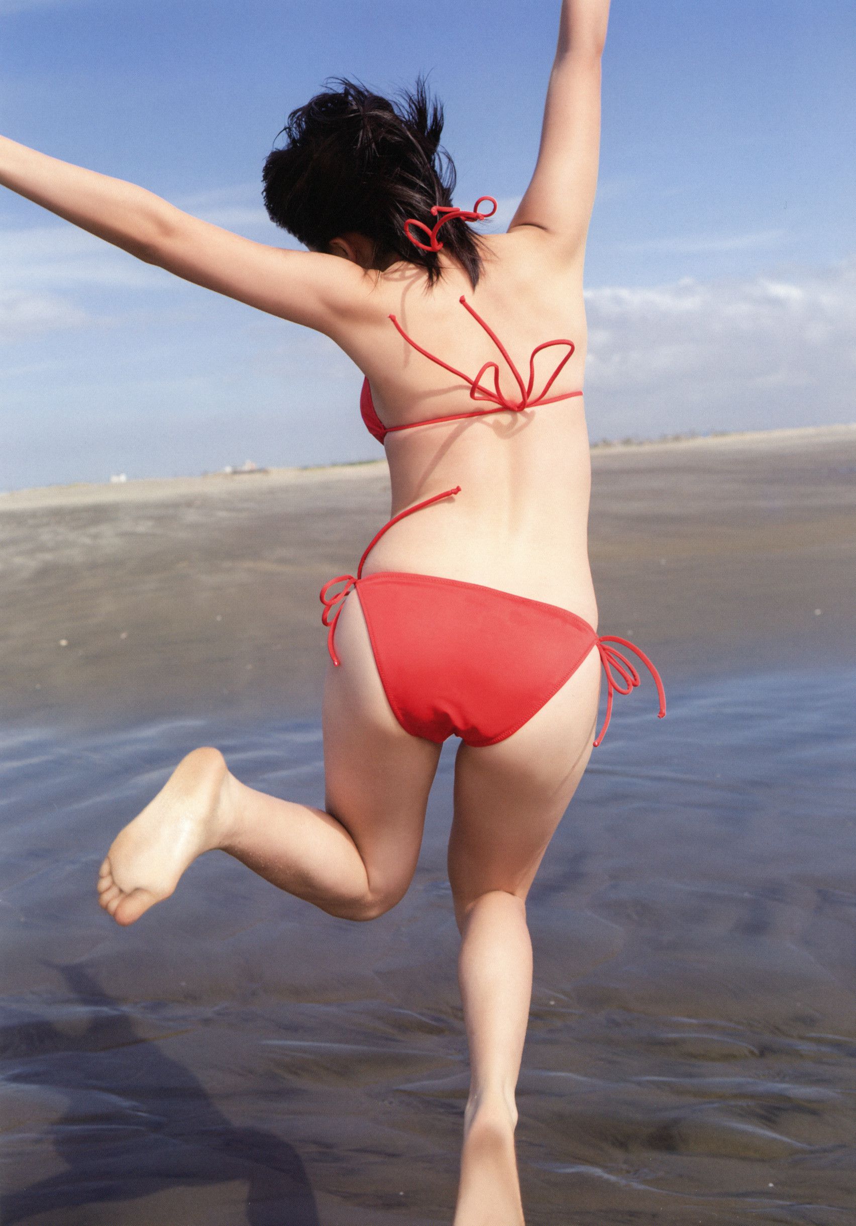 福田花音《Kanyon 17》 [Photo Book]_第3张