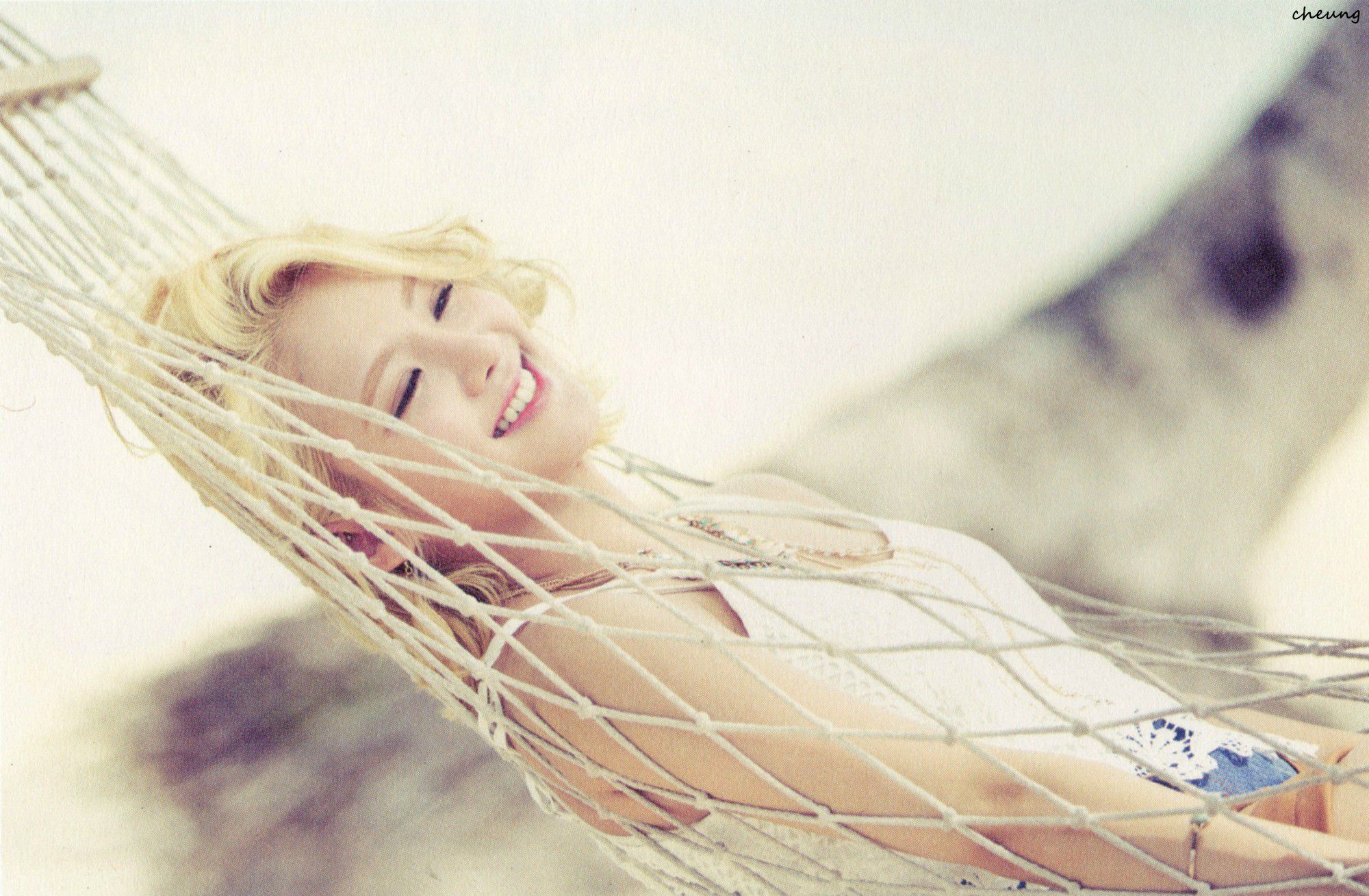 Girls  Generation 少女时代 《Party》 [PB]_第3张