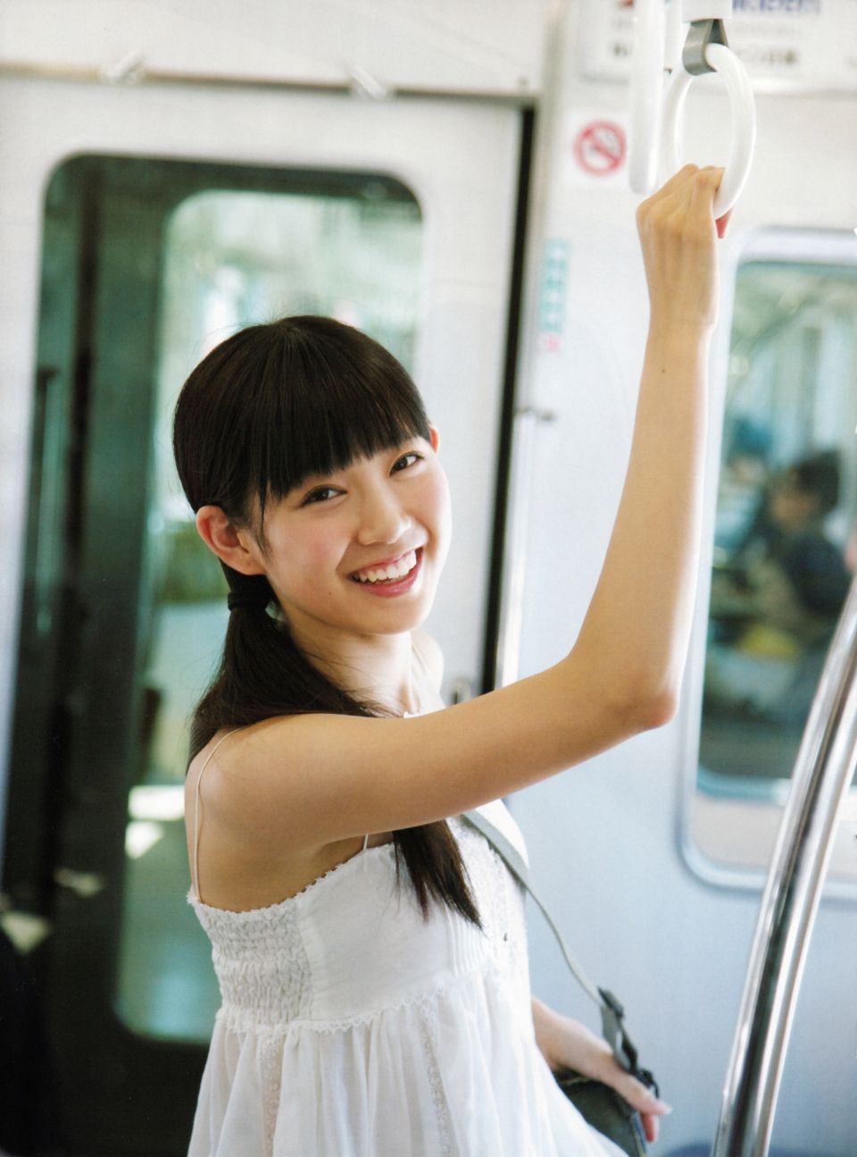 渡辺美优纪《みる神》 [Photo book]_第3张