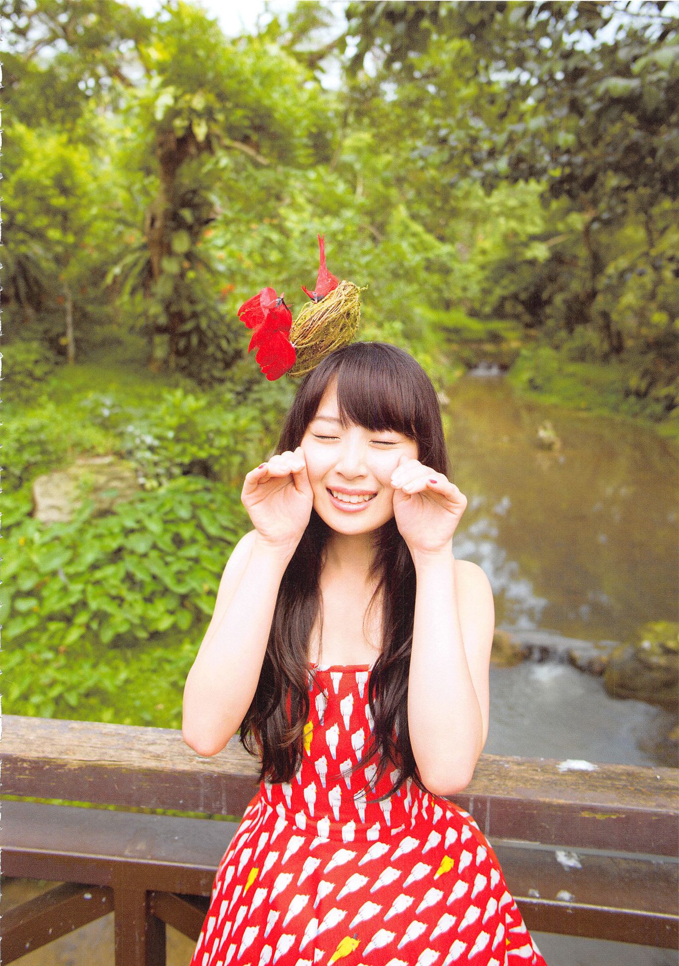 高柳明音《Churi》 [Photobook]_第1张