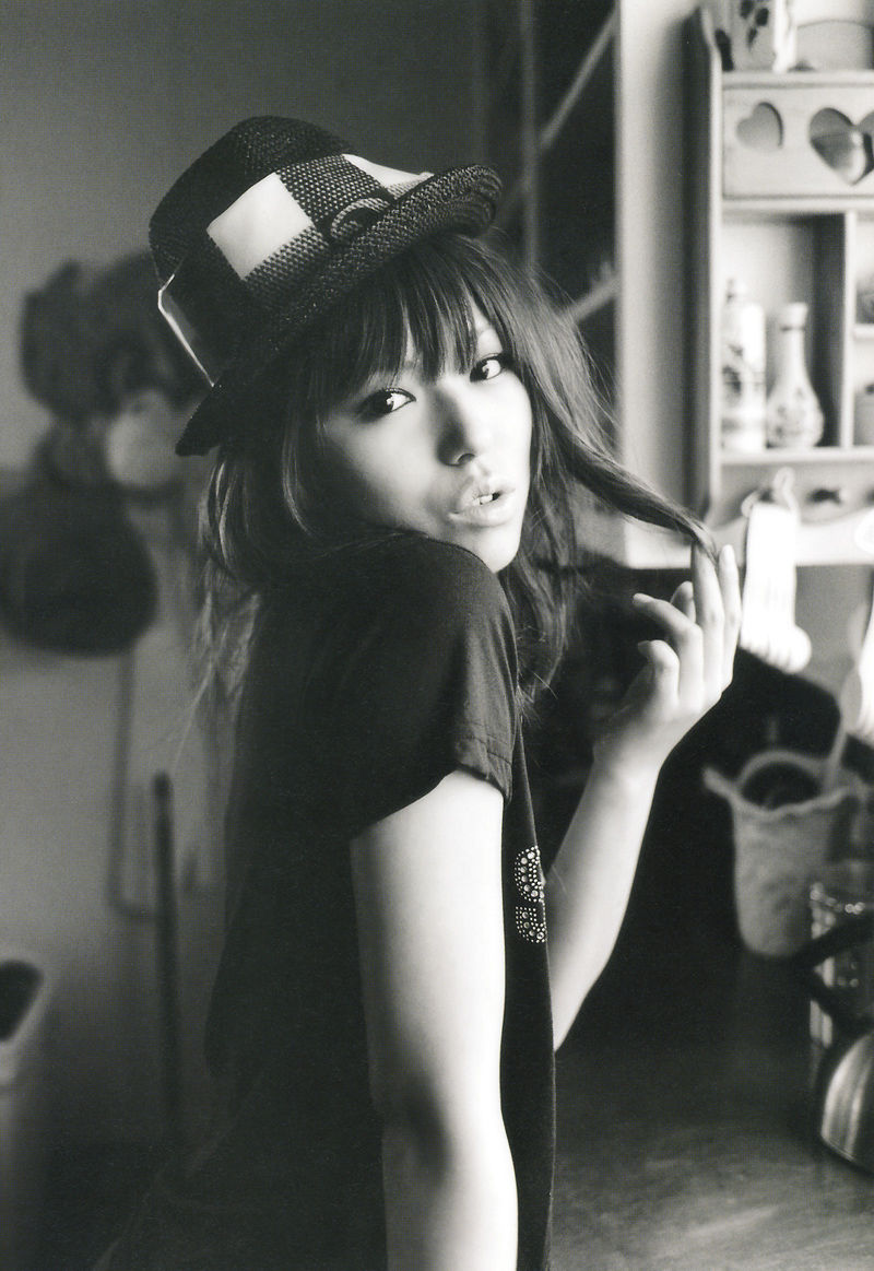 若槻千夏《Chinatty》 [PhotoBook]_第5张