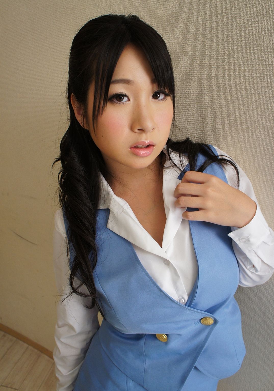 桐山瑠衣&さとう遥希&佐山愛《巨乳OLと秘密の残業》_第3张