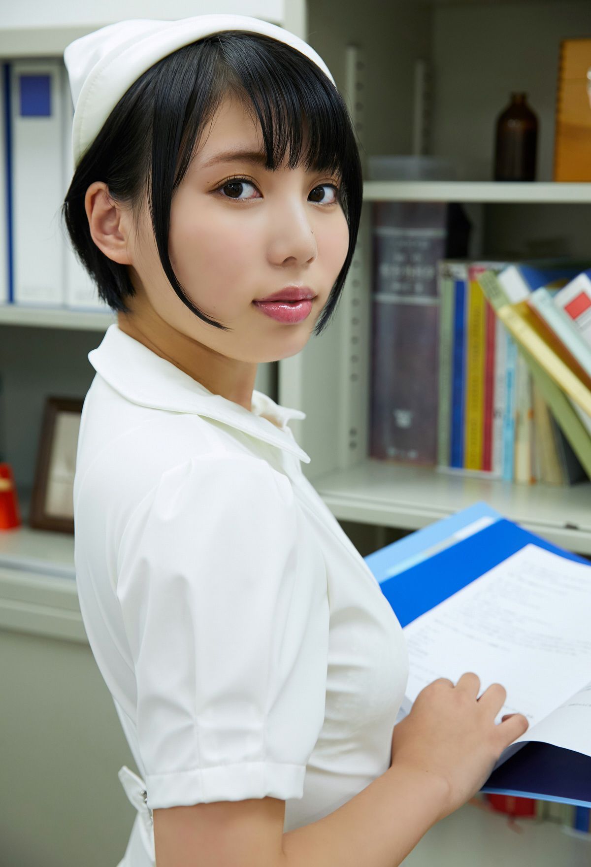 [photobook] Kaoru Yasui 安位薫 - Yasui is in charge today 本日担当の安位です｡_第4张