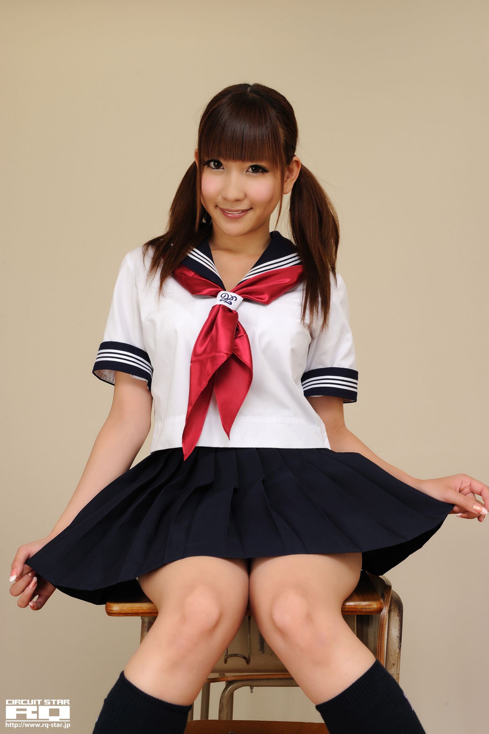 [RQ-STAR] NO.00575 Chihiro Akiha 秋葉ちひろ High School Girl 写真集_第5张