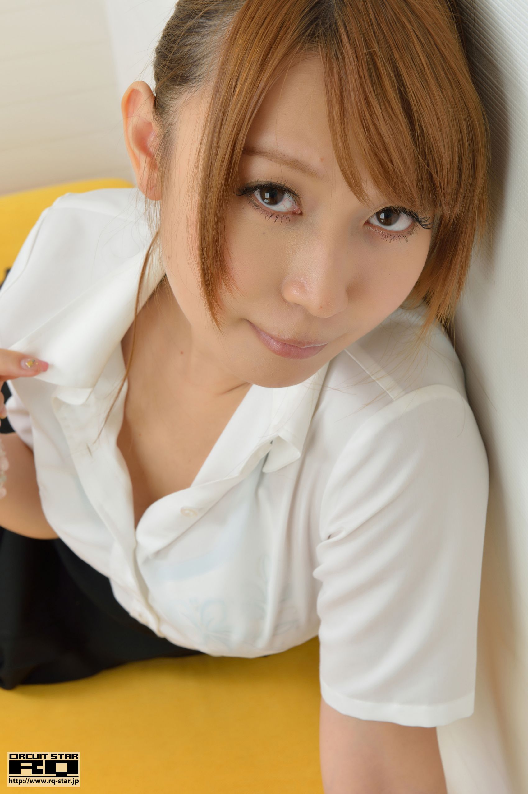 [RQ-STAR] NO.00690 Manon Natsukawa 夏川マノン Office Lady 写真集_第4张