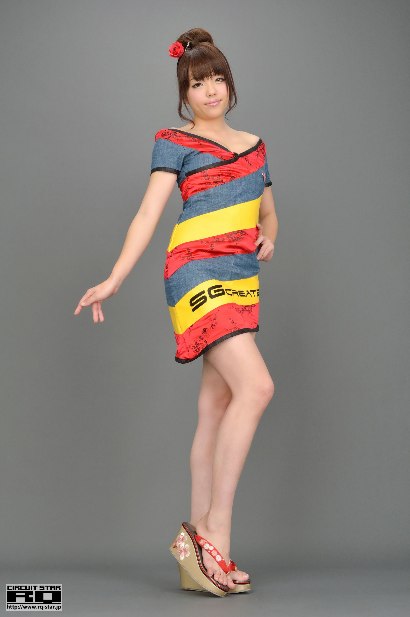 [RQ-STAR] NO.00725 Natsuki Higurashi 日暮なつき Race Queen 写真集_第2张