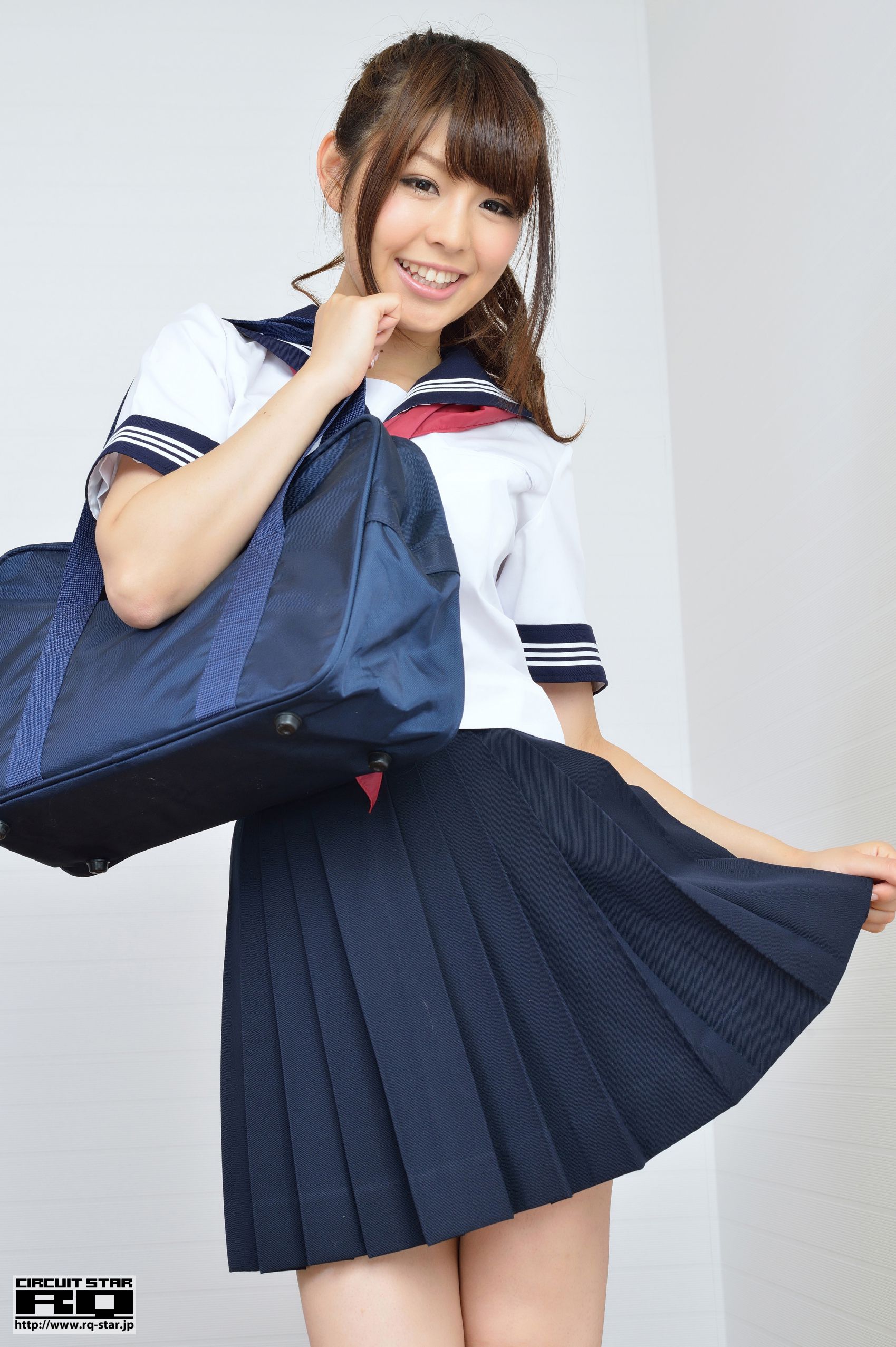 [RQ-STAR] NO.00823 苍井彩加 School Girl 校服 写真集_第2张