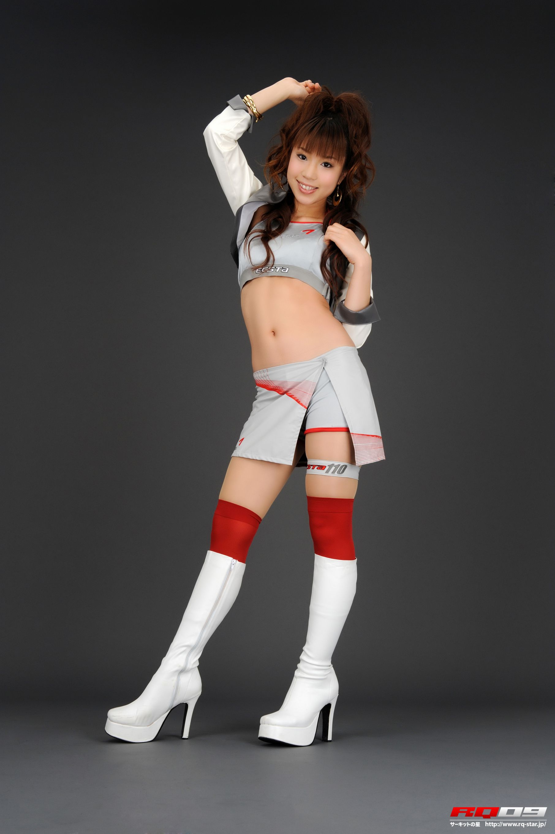 [RQ-STAR] NO.00167 Yuko Momokawa 桃川祐子 Race Queen 写真集_第2张