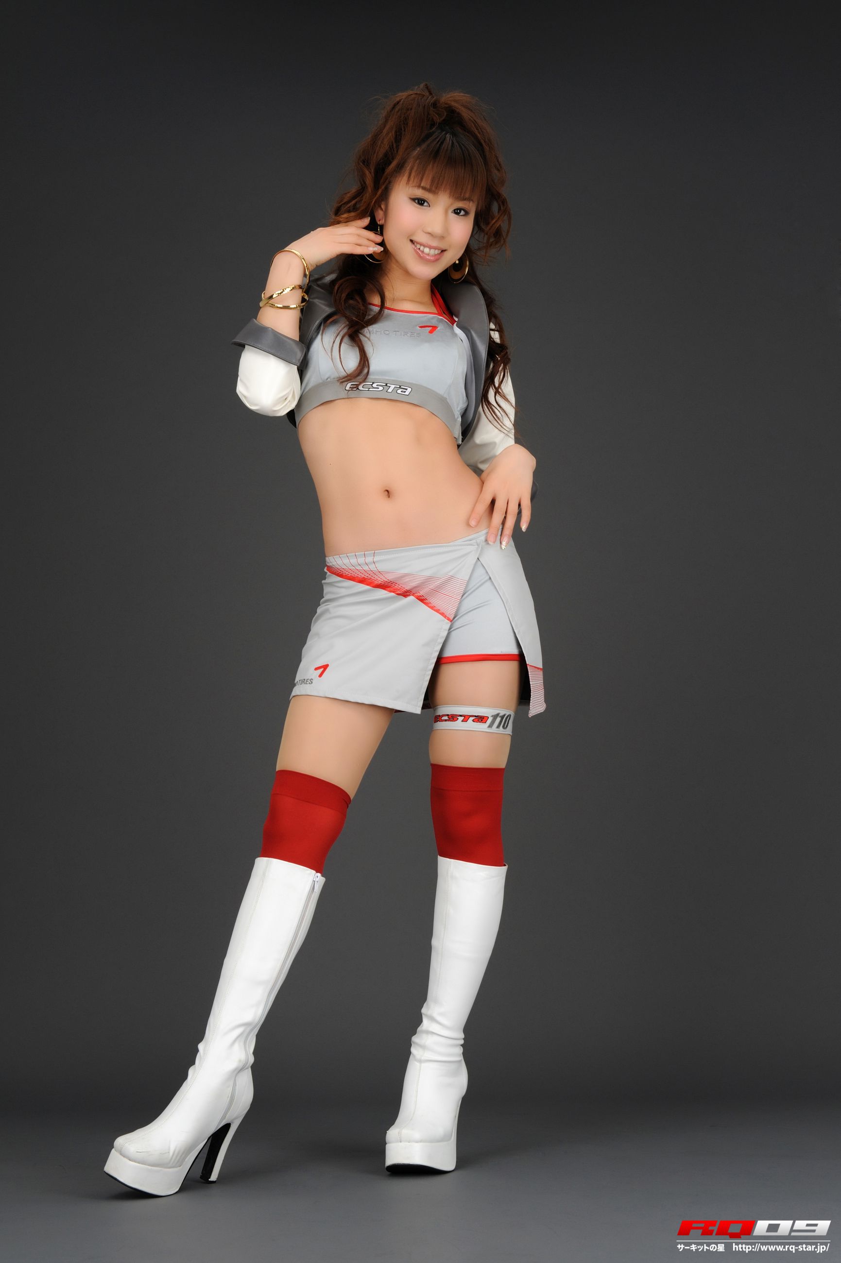 [RQ-STAR] NO.00167 Yuko Momokawa 桃川祐子 Race Queen 写真集_第4张