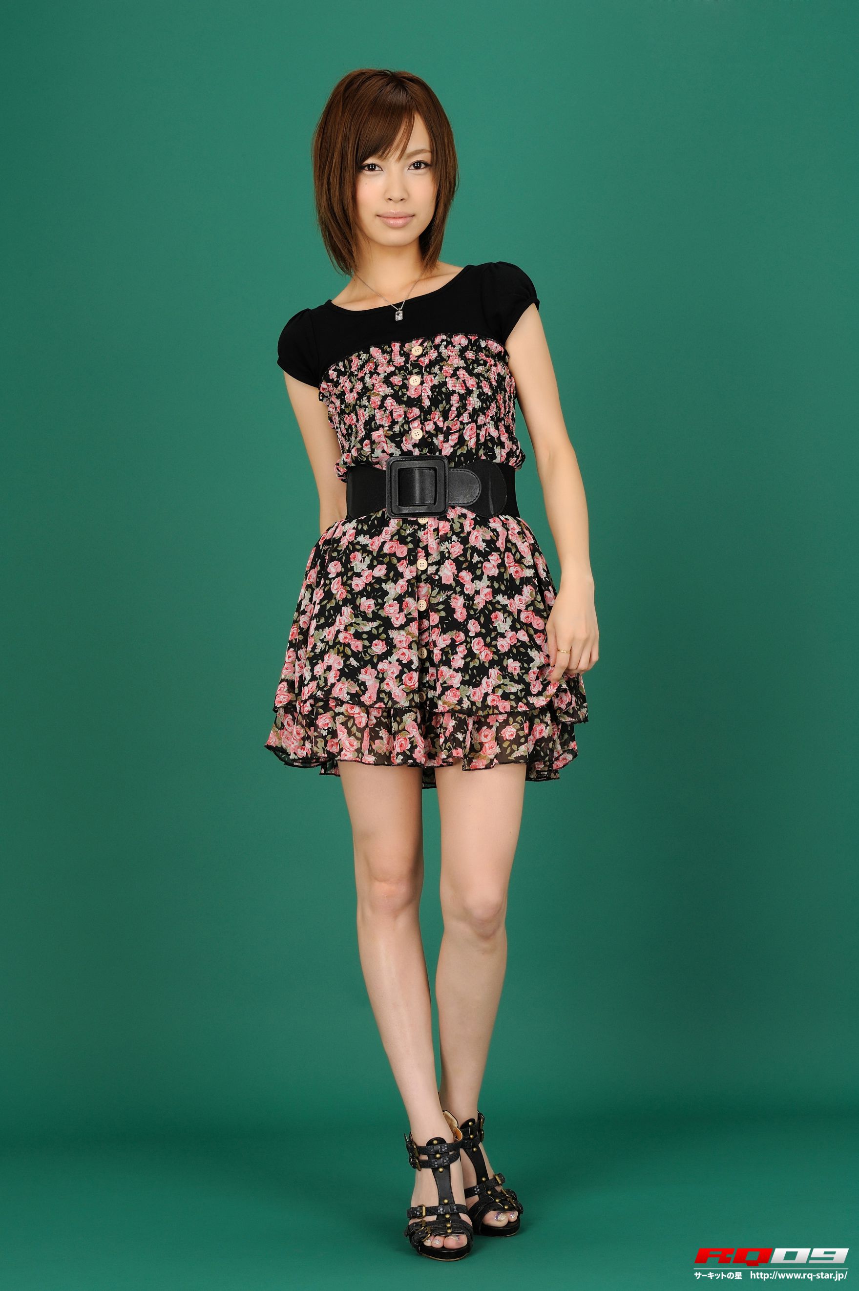 [RQ-STAR] NO.00176 Izumi Morita 森田泉美 Private Dress 写真集_第1张