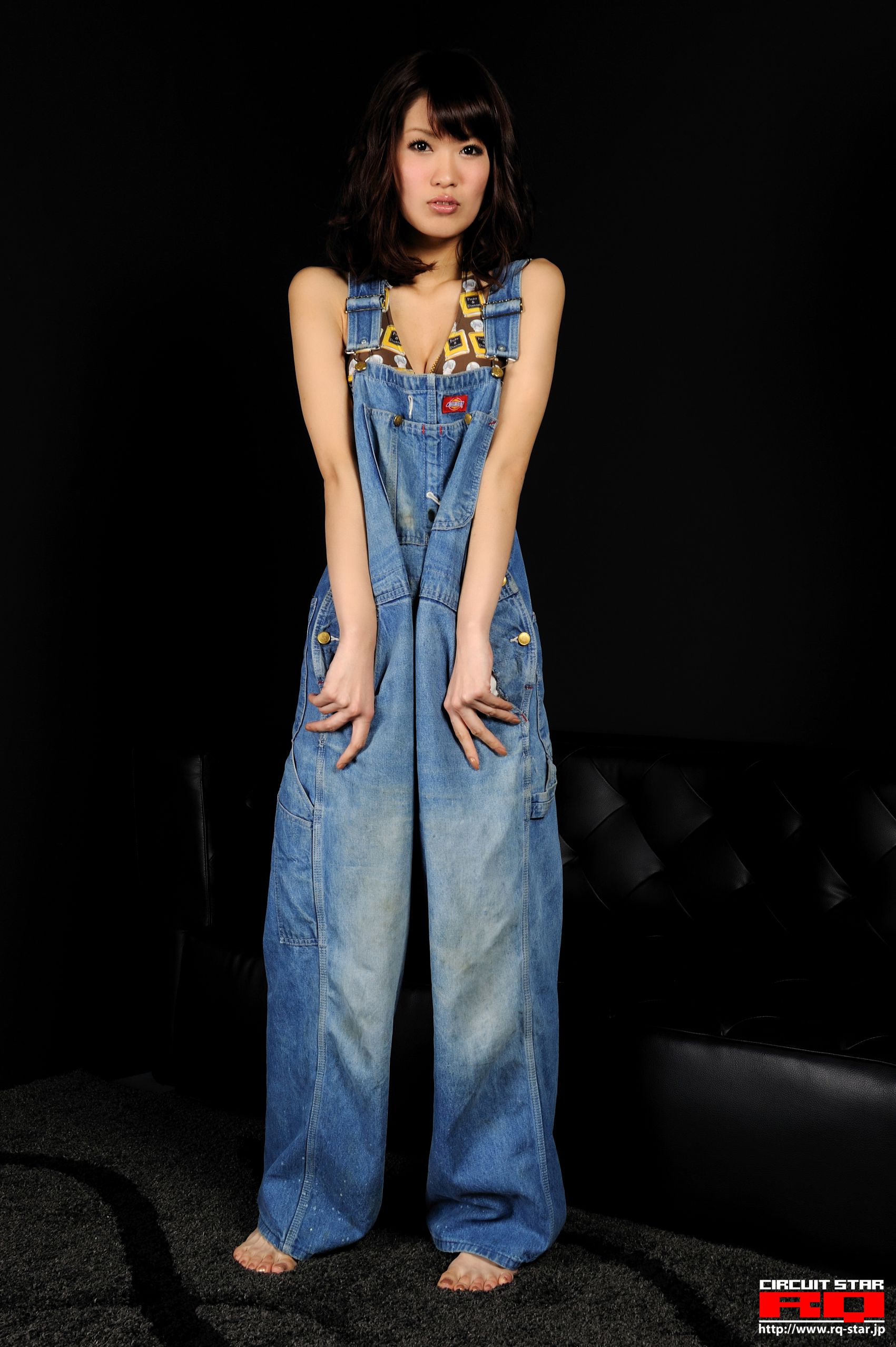 [RQ-STAR] NO.00270 福岡愛 Swim Suits 牛仔长裤+泳装 写真集_第1张