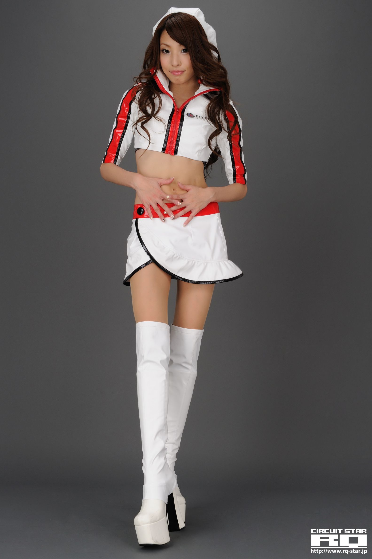 [RQ-STAR] NO.00289 黒沢美憐 Race Queen 赛车女郎系列 写真集_第2张