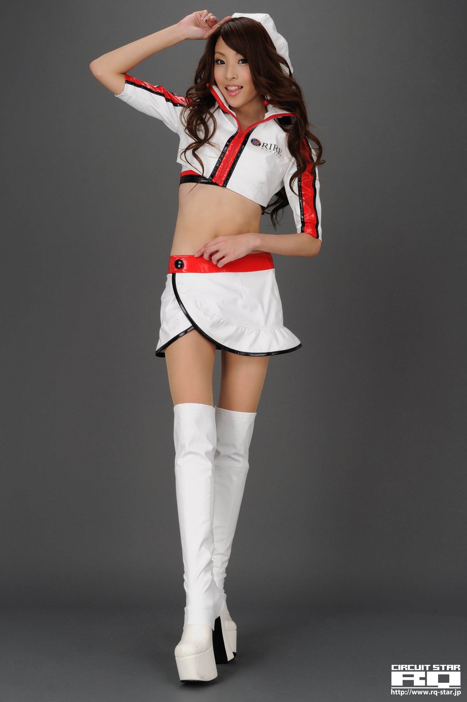 [RQ-STAR] NO.00289 黒沢美憐 Race Queen 赛车女郎系列 写真集_第3张