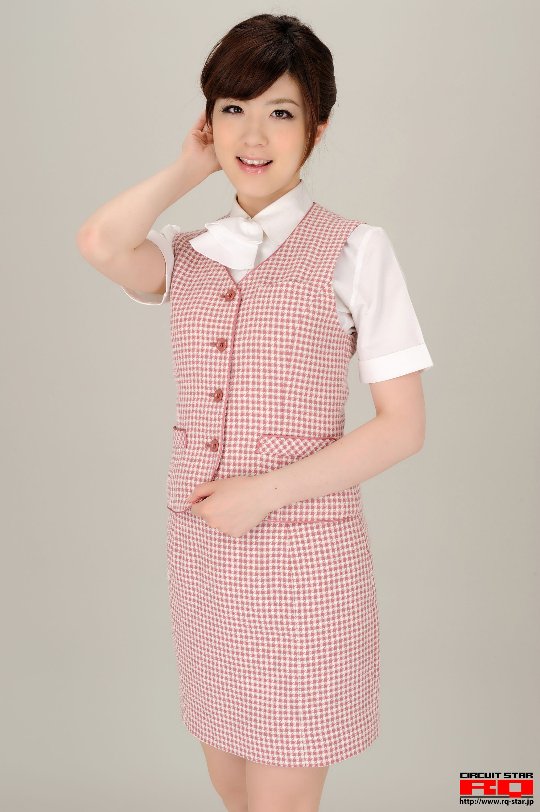 [RQ-STAR] NO.00365 荒木よし穂 Office Lady 办公室女郎 写真集_第2张