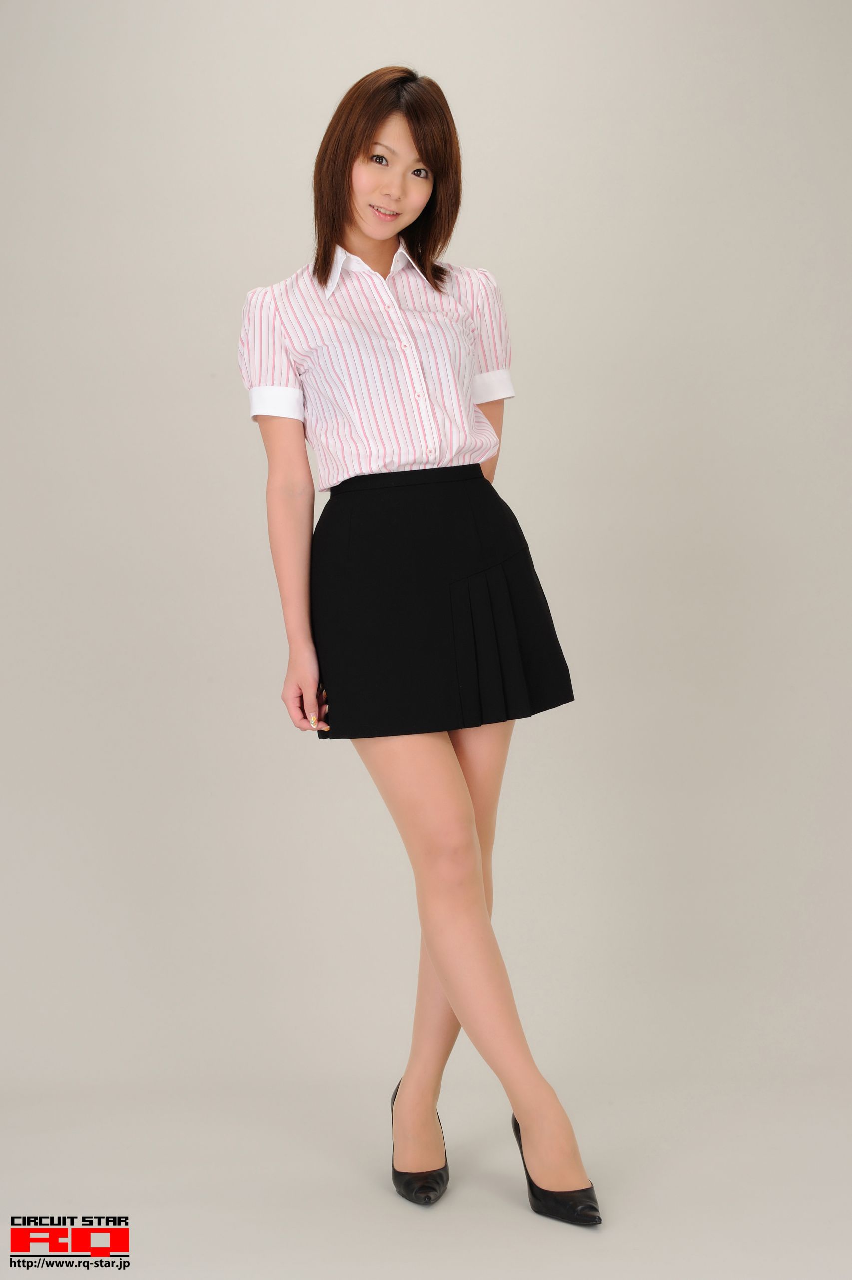 [RQ-STAR] NO.00389 水谷さくら 职业装写真集_第1张