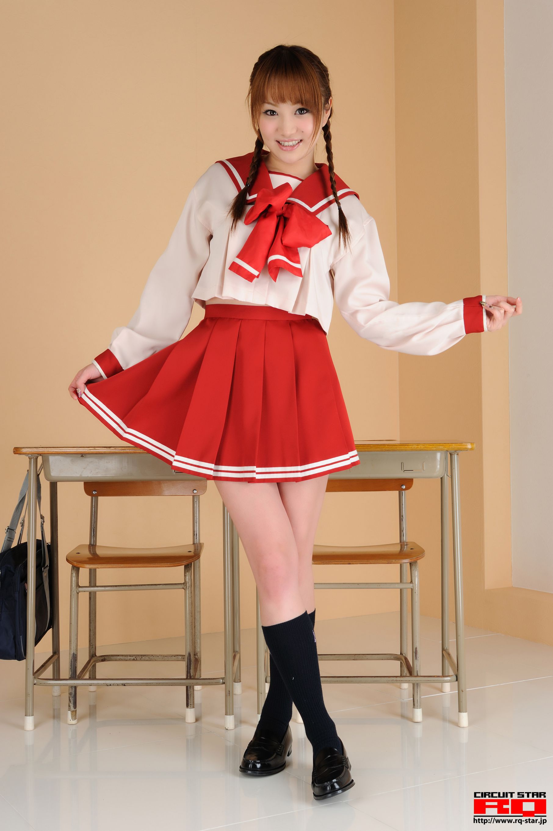 [RQ-STAR] NO.00452 葵由里佳 Sailor Style 水手服系列 写真集_第1张