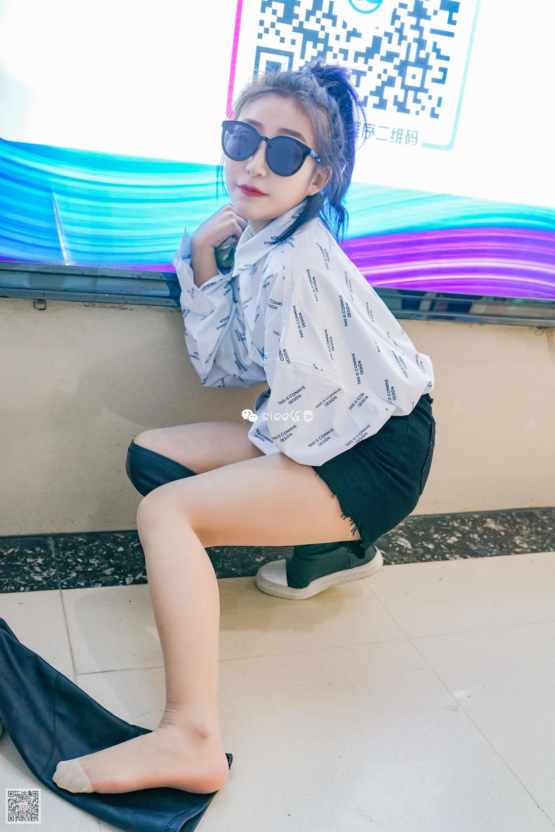 [丝意SIEE] 婷婷 长筒靴配肤色絲，小性感_第1张