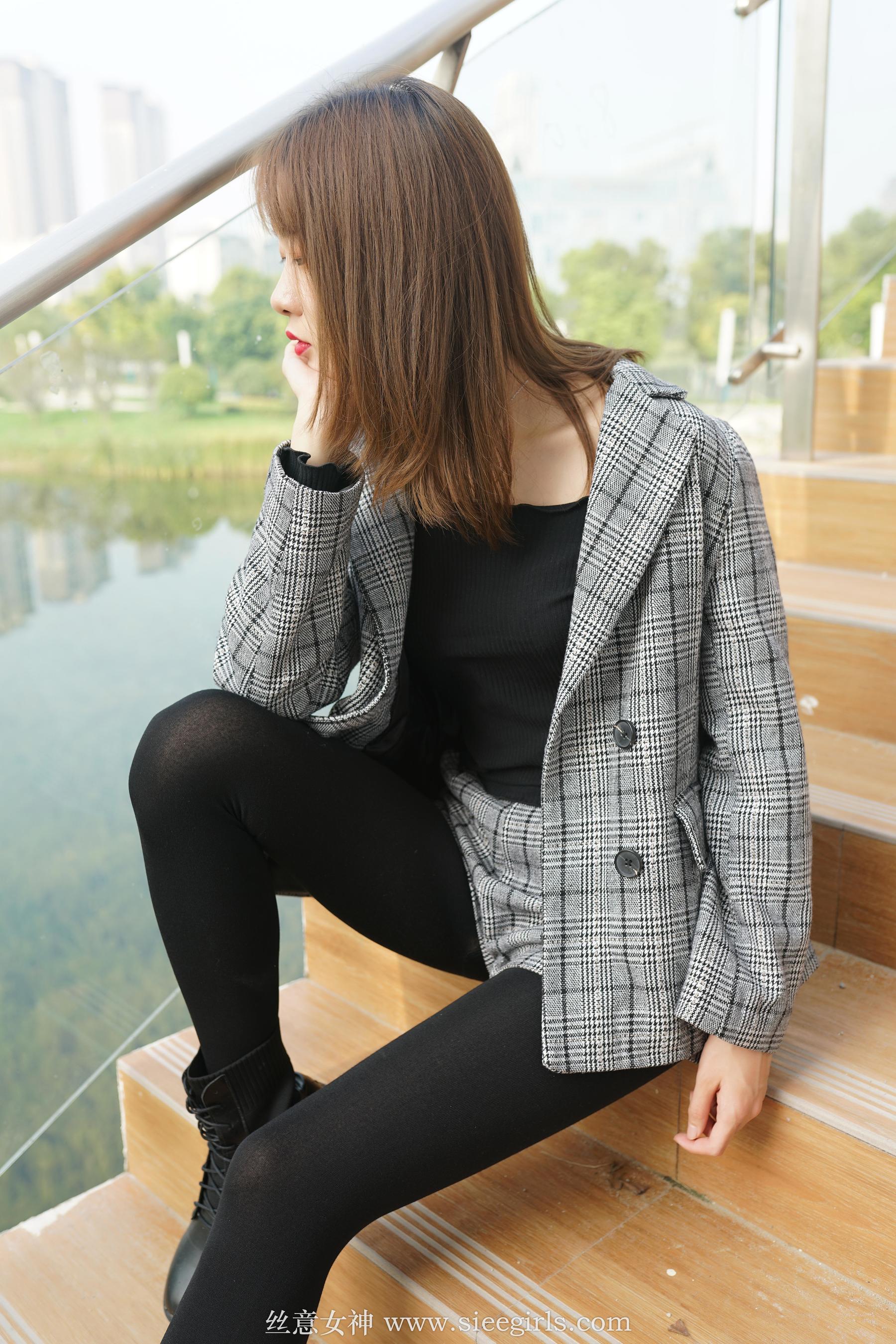 [丝意SIEE] 蓓蓓 一叶残荷，一场秋寒_第1张