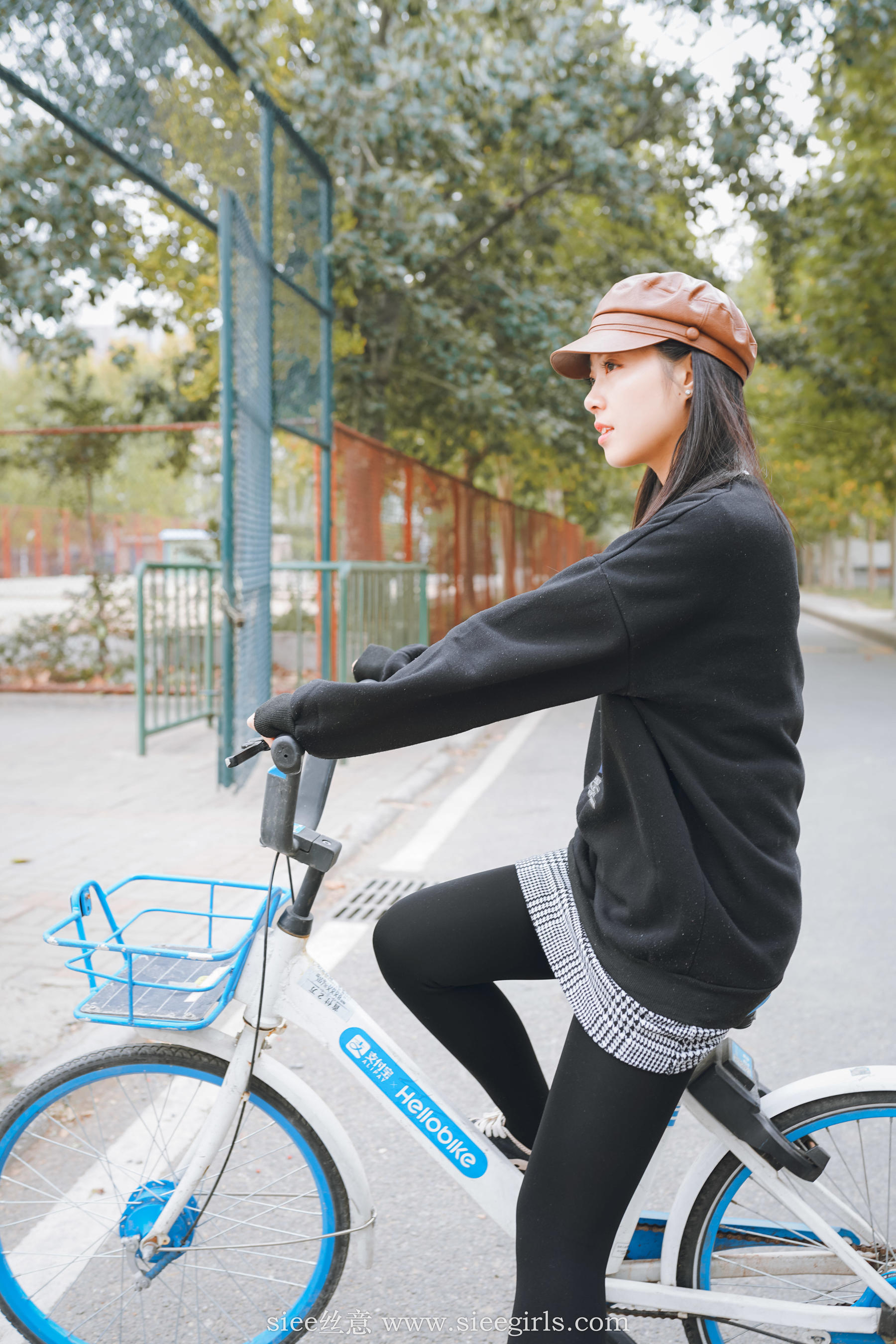 [丝意SIEE] 熊熊 浪漫的学姐_第1张