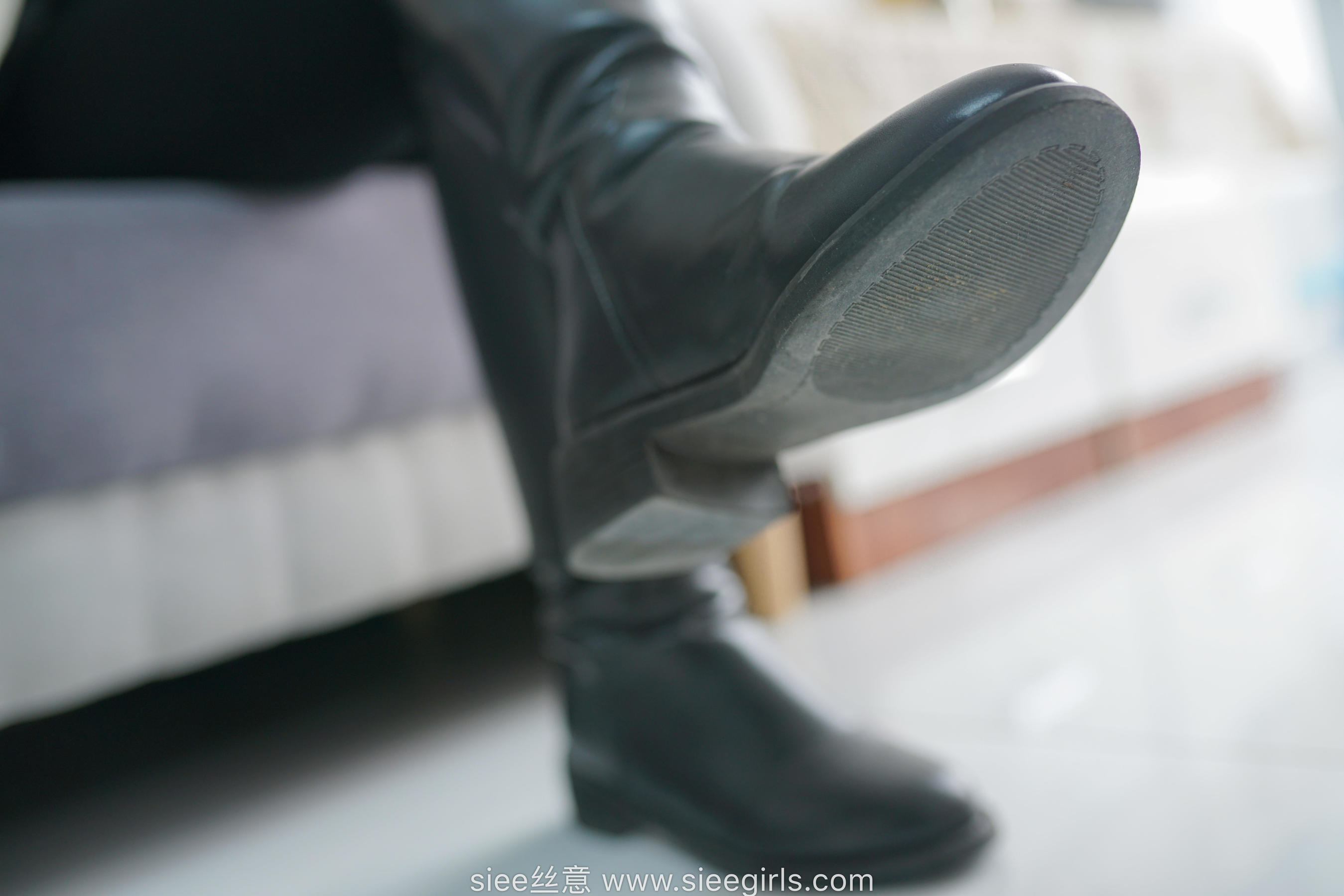 [丝意SIEE] No.436 楠楠 越爱你，越低到尘埃里_第4张