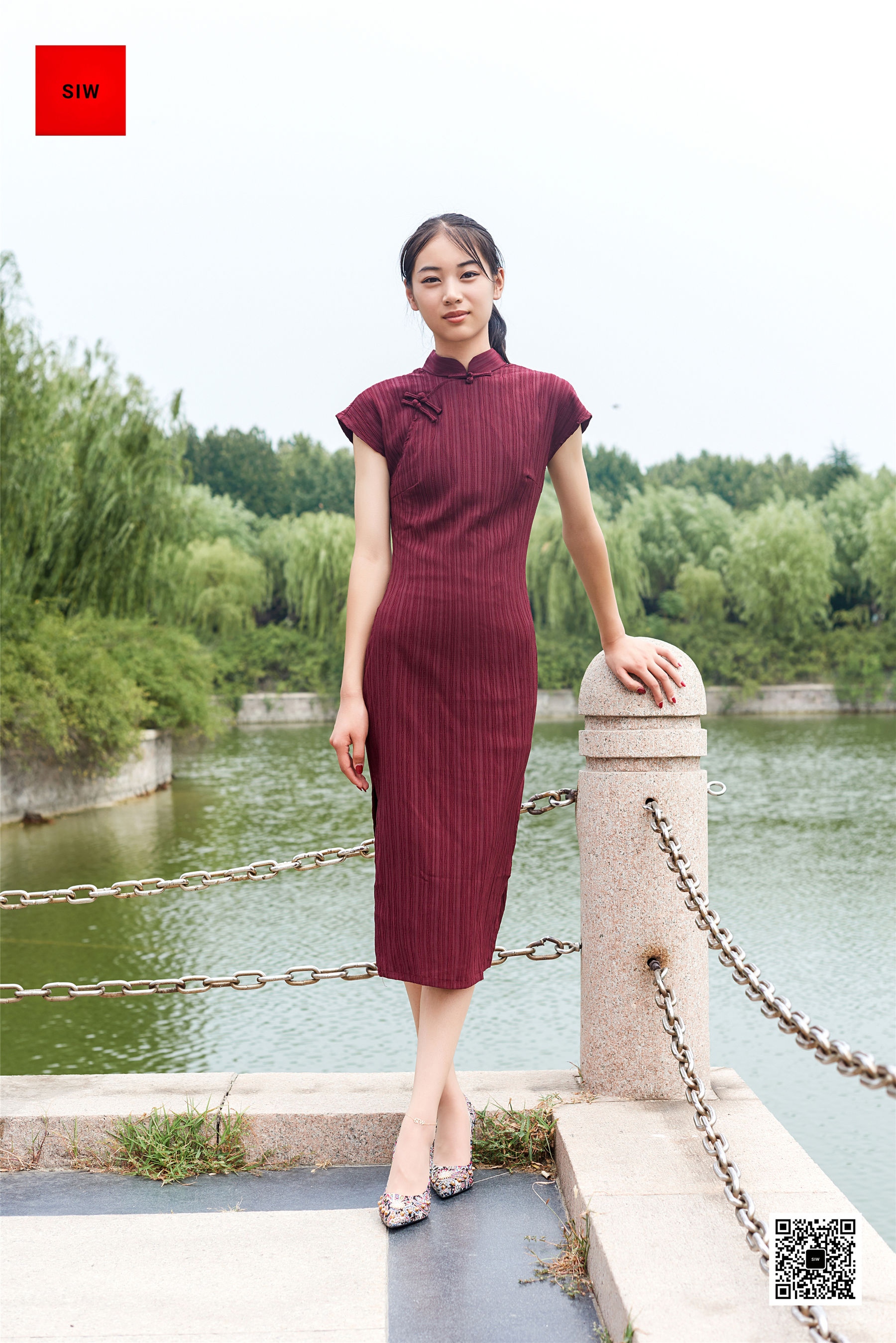 [斯文传媒SIW] 丽莉 湖畔旗袍秀_第2张