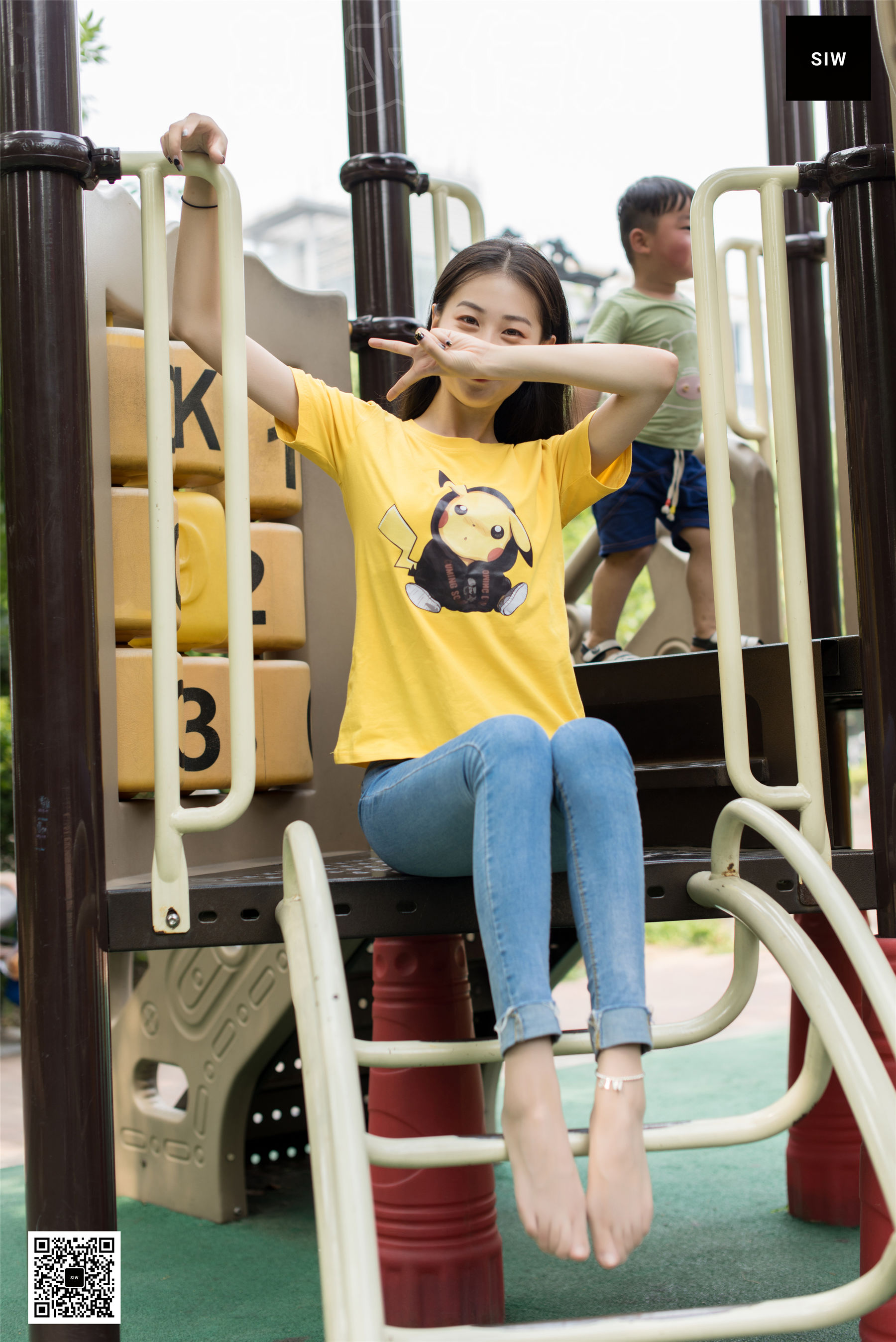 [斯文传媒SIW]  雯静 大儿童乐园_第2张