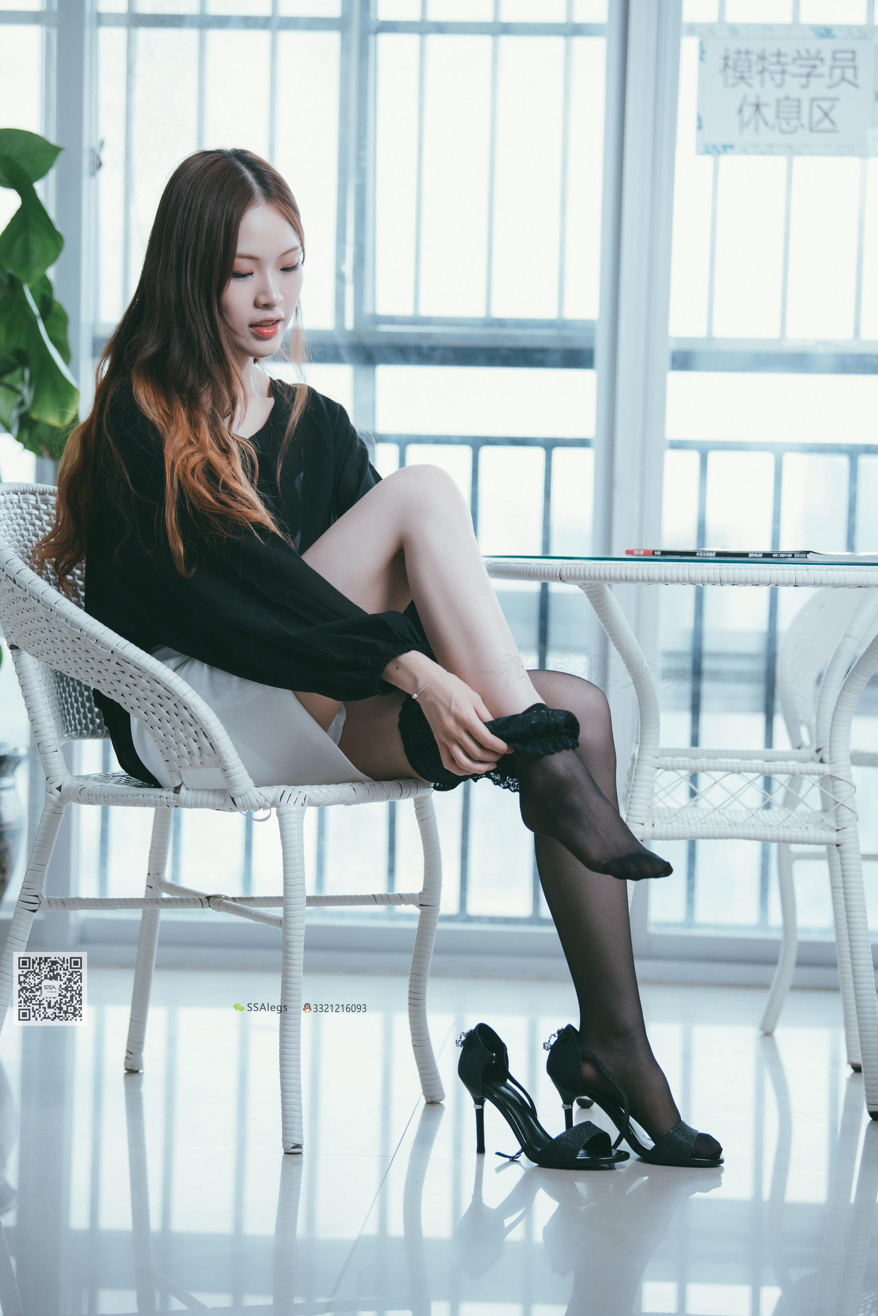 [SSA丝社]超清写真 No.001 办公室职业装《绫》长筒黑丝_第4张