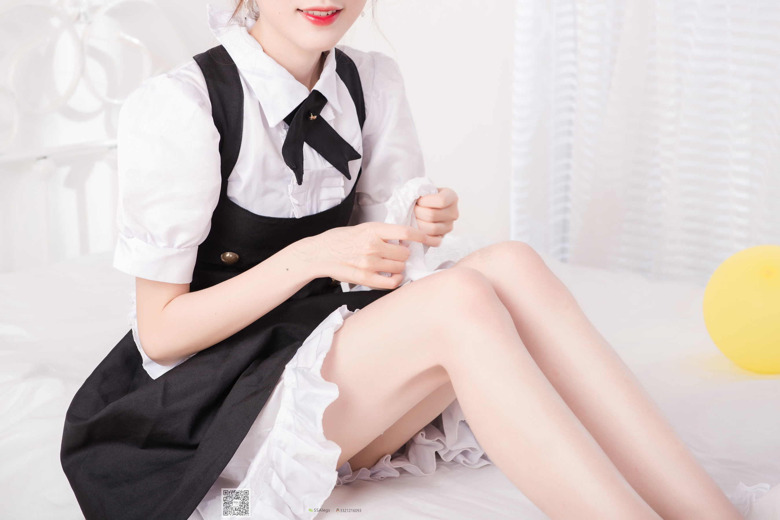 [SSA丝社]超清写真 No.025 甜美凤琪琪 女仆长筒丝袜_第3张