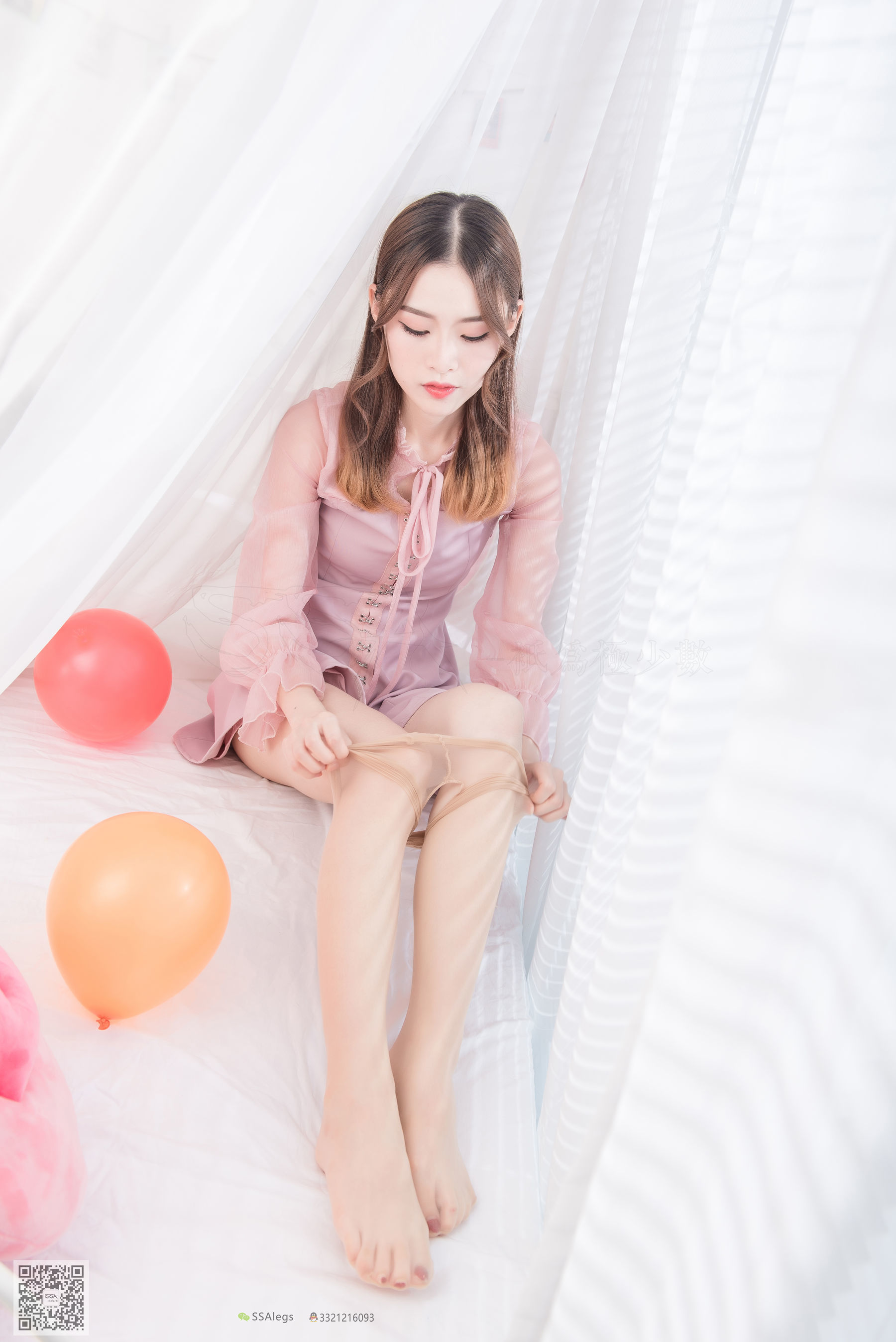 [SSA丝社]超清写真 No.027 小琪琪 肉色开档丝袜_第2张