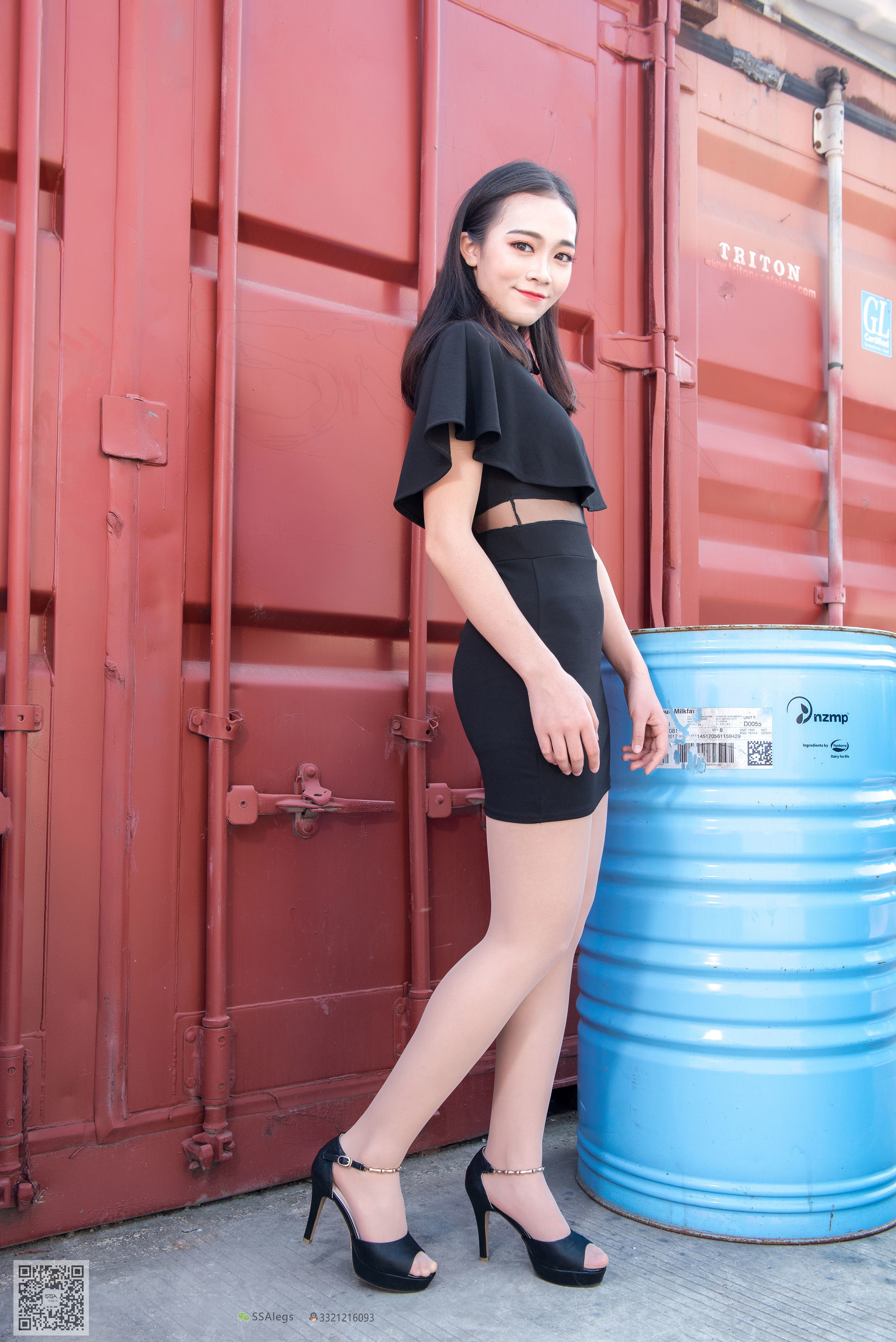 [SSA丝社]超清写真 No.042 小凤 治愈系笑容文艺街拍_第5张