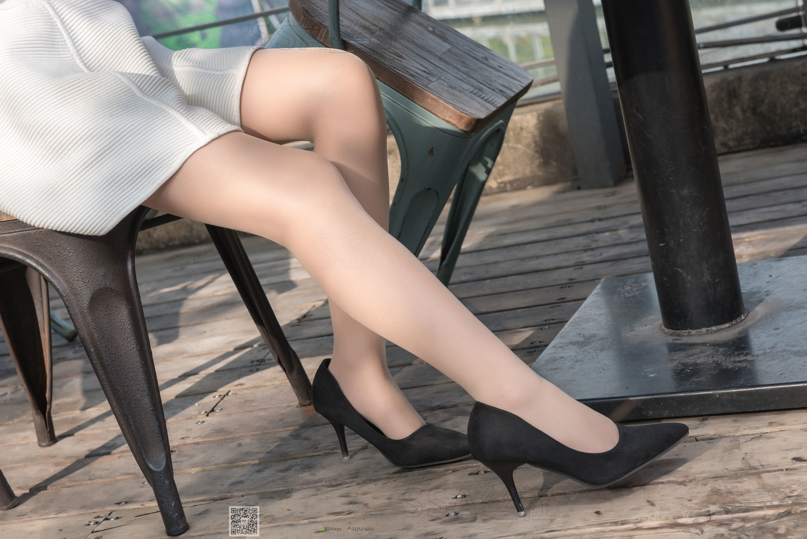 [SSA丝社]超清写真 No.052 西西 街拍小白裙_第1张