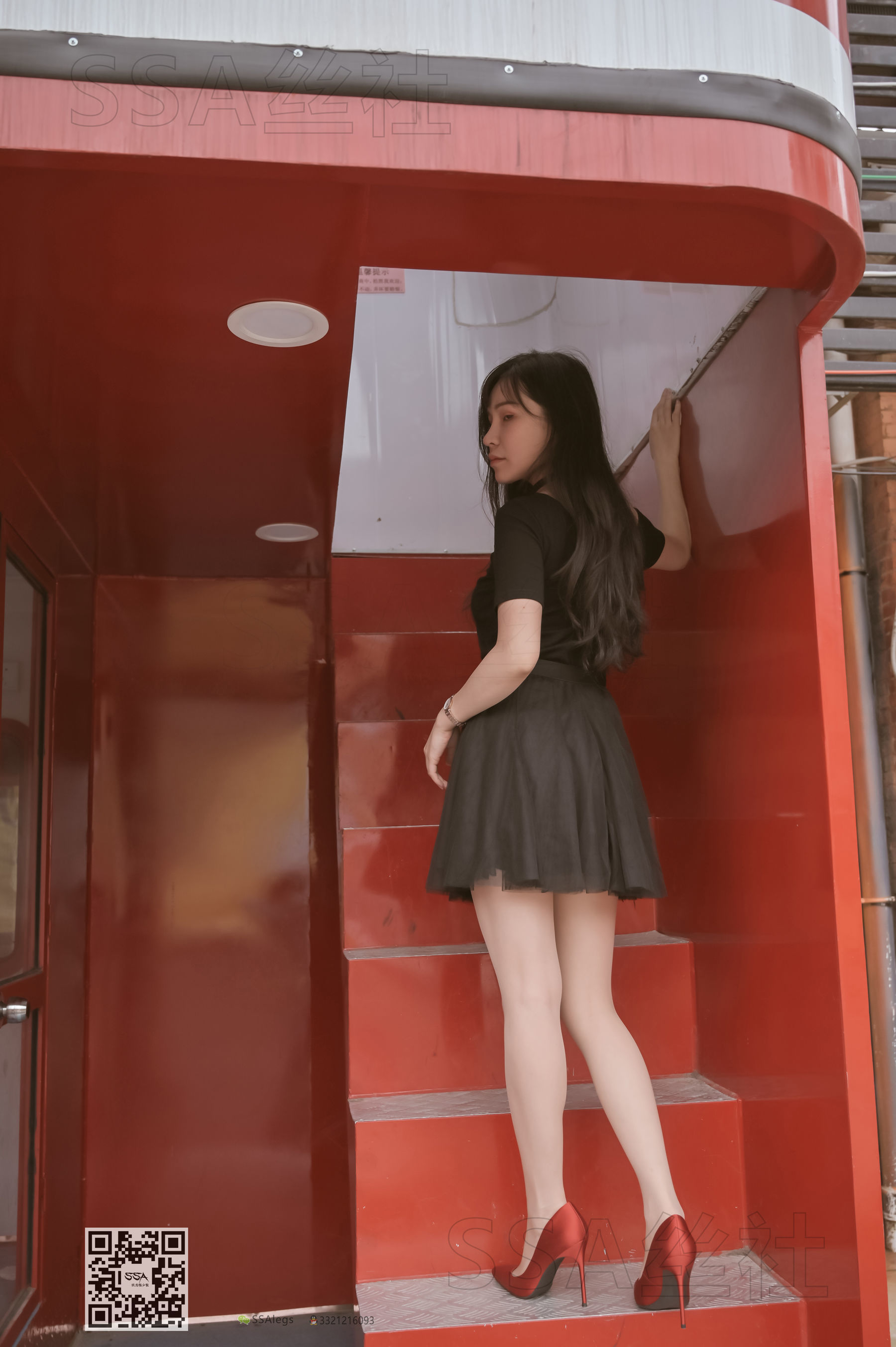 [SSA丝社]超清写真 No.097 雪梨 腿模街拍红色高跟鞋肉丝_第5张