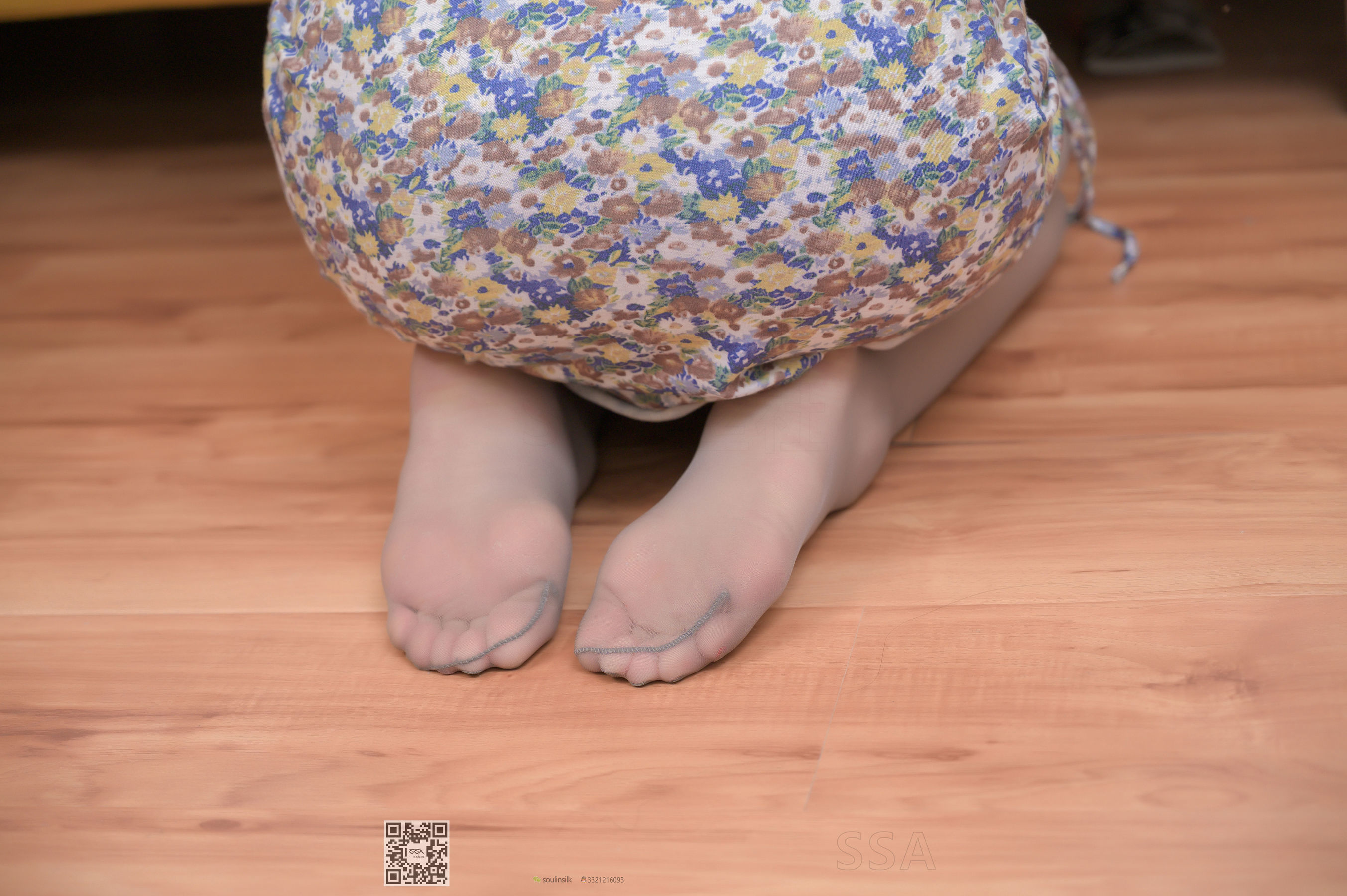 [SSA丝社]超清写真 No.178 大大 碎花连衣短裙_第2张