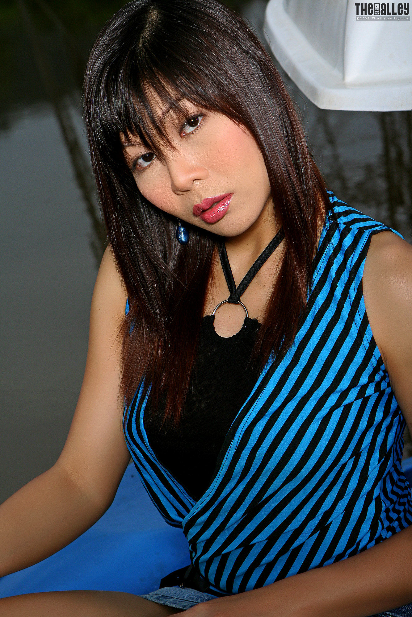 [TheBlackAlley] Naomi Kai 牛仔超短裙_第2张