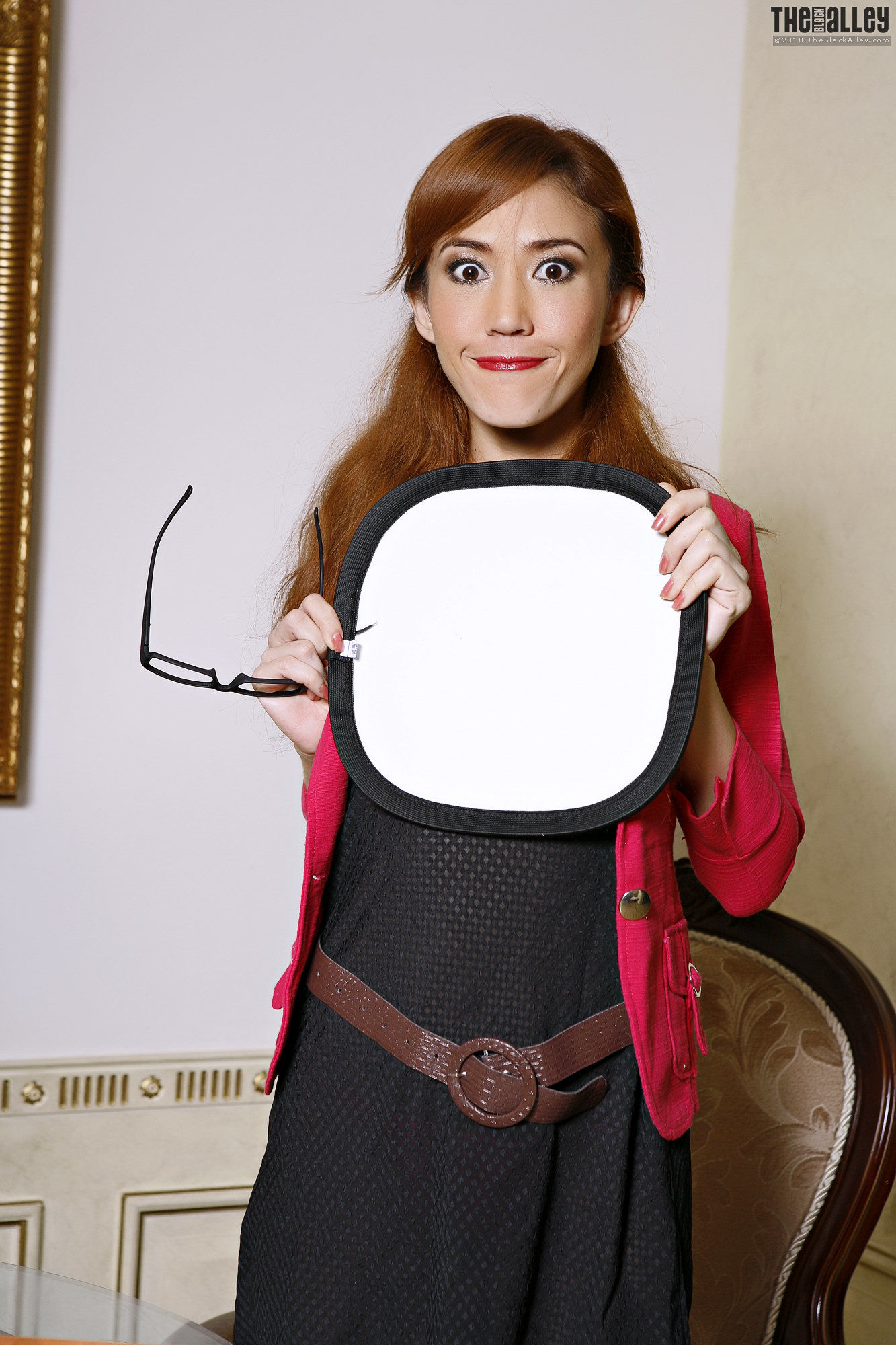 Areeya Oki《Behind》 [The Black Alley]_第3张