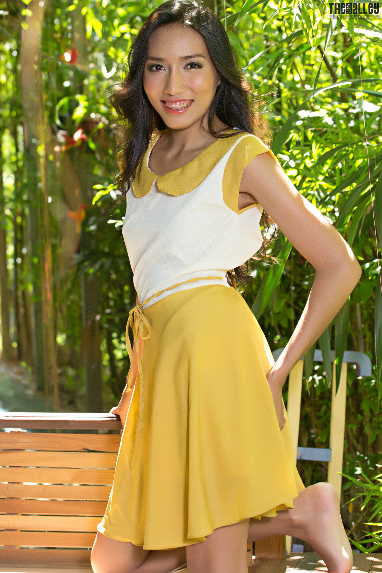 Arianna《清新黄色连衣裙》 [The Black Alley]_第2张