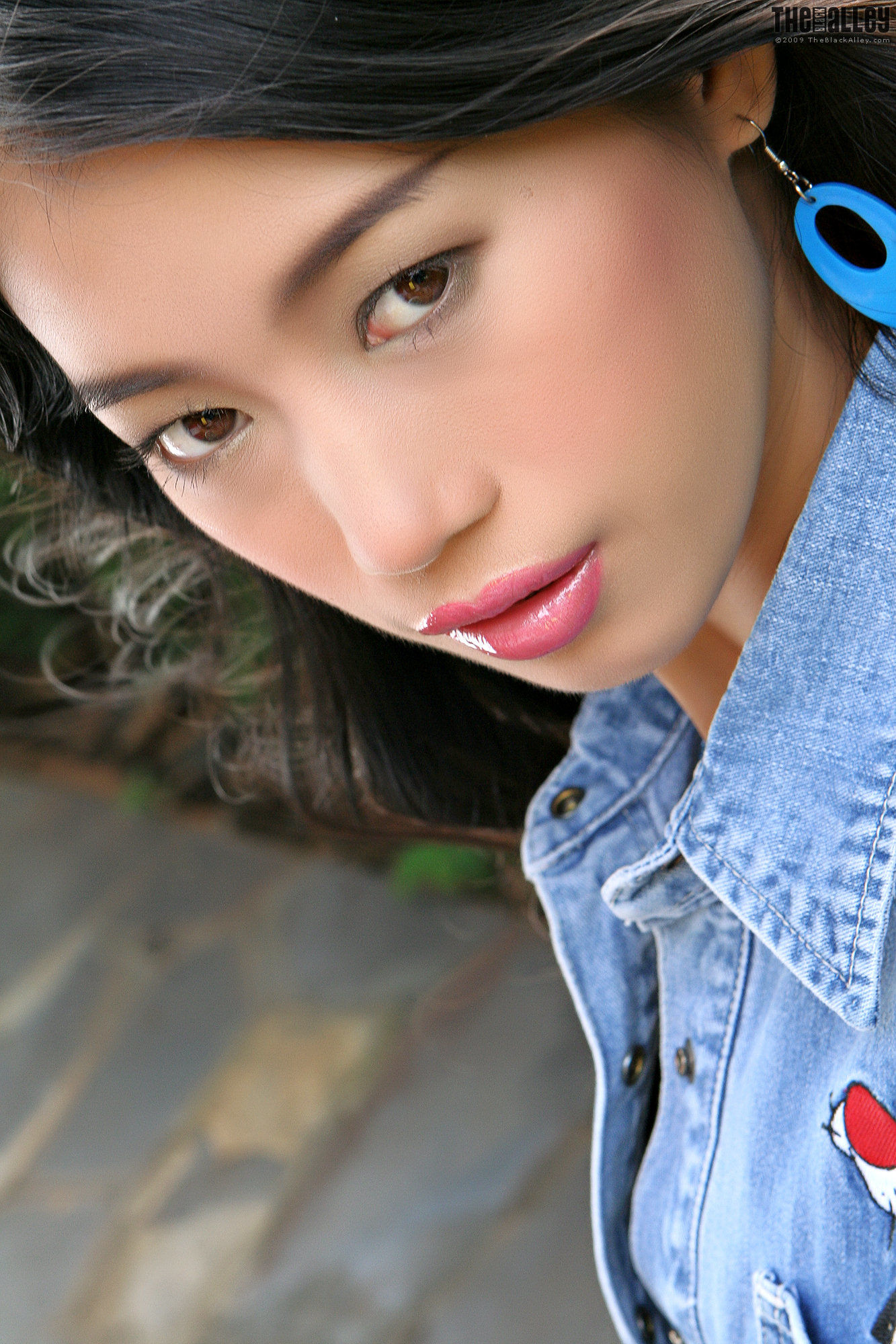 Feng Mei Zhe《牛仔的诱惑》 [The Black Alley]_第2张