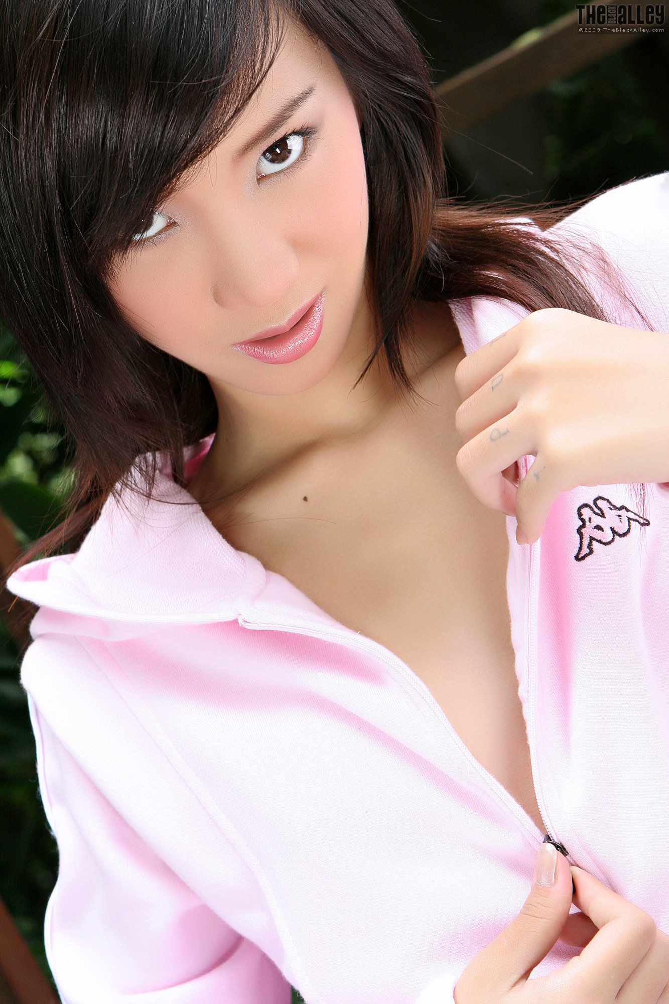 Lolita Cheng张慧敏《外拍运动装》 [The Black Alley]_第4张