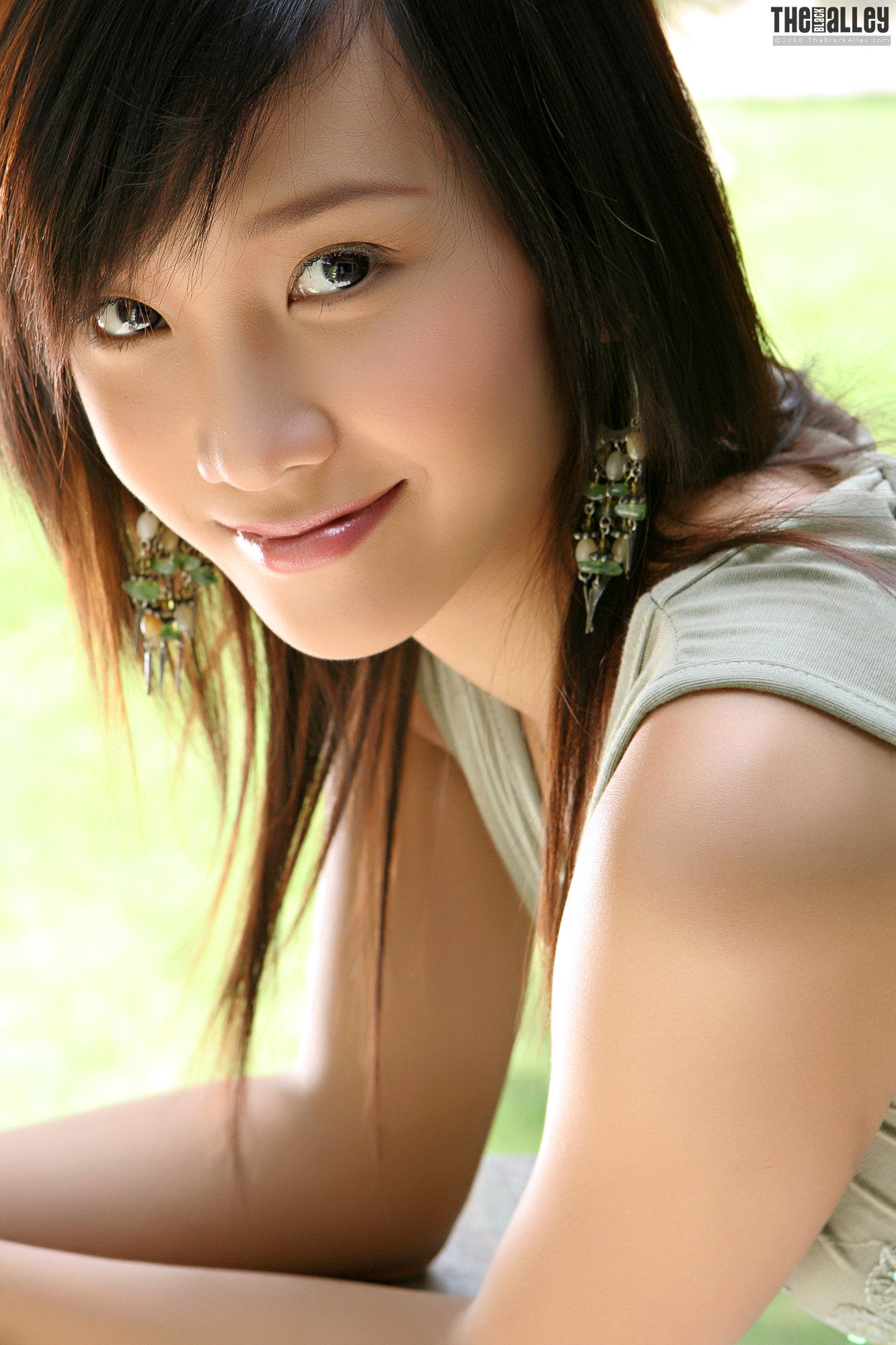 Lolita Cheng《透视长裙》 [The Black Alley]_第2张