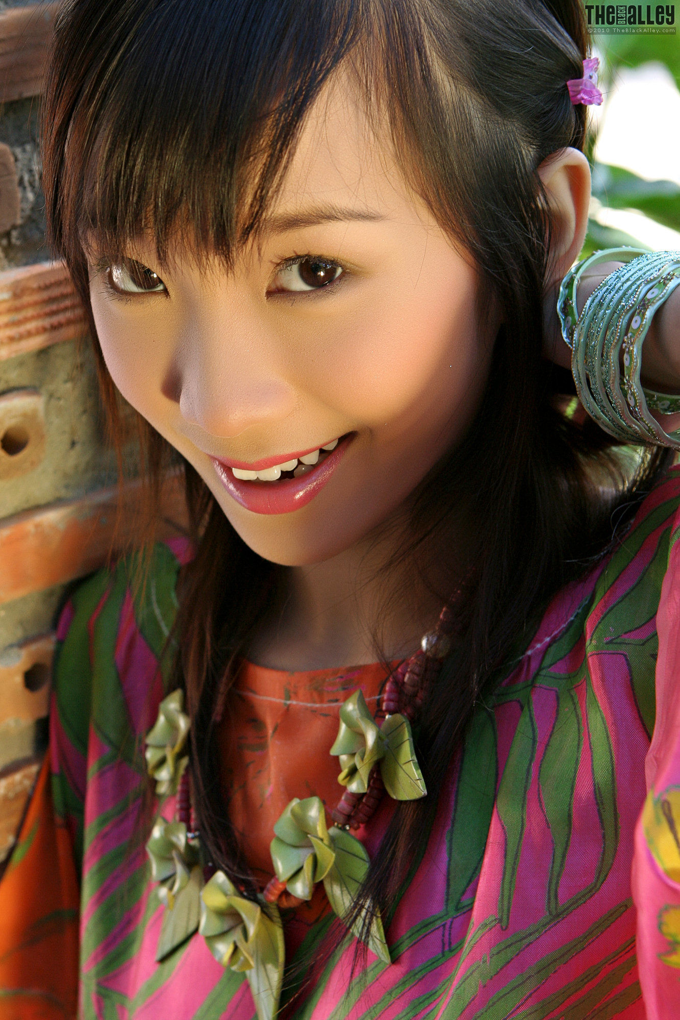 Lolita Cheng《透视薄衫》 [The Black Alley]_第2张