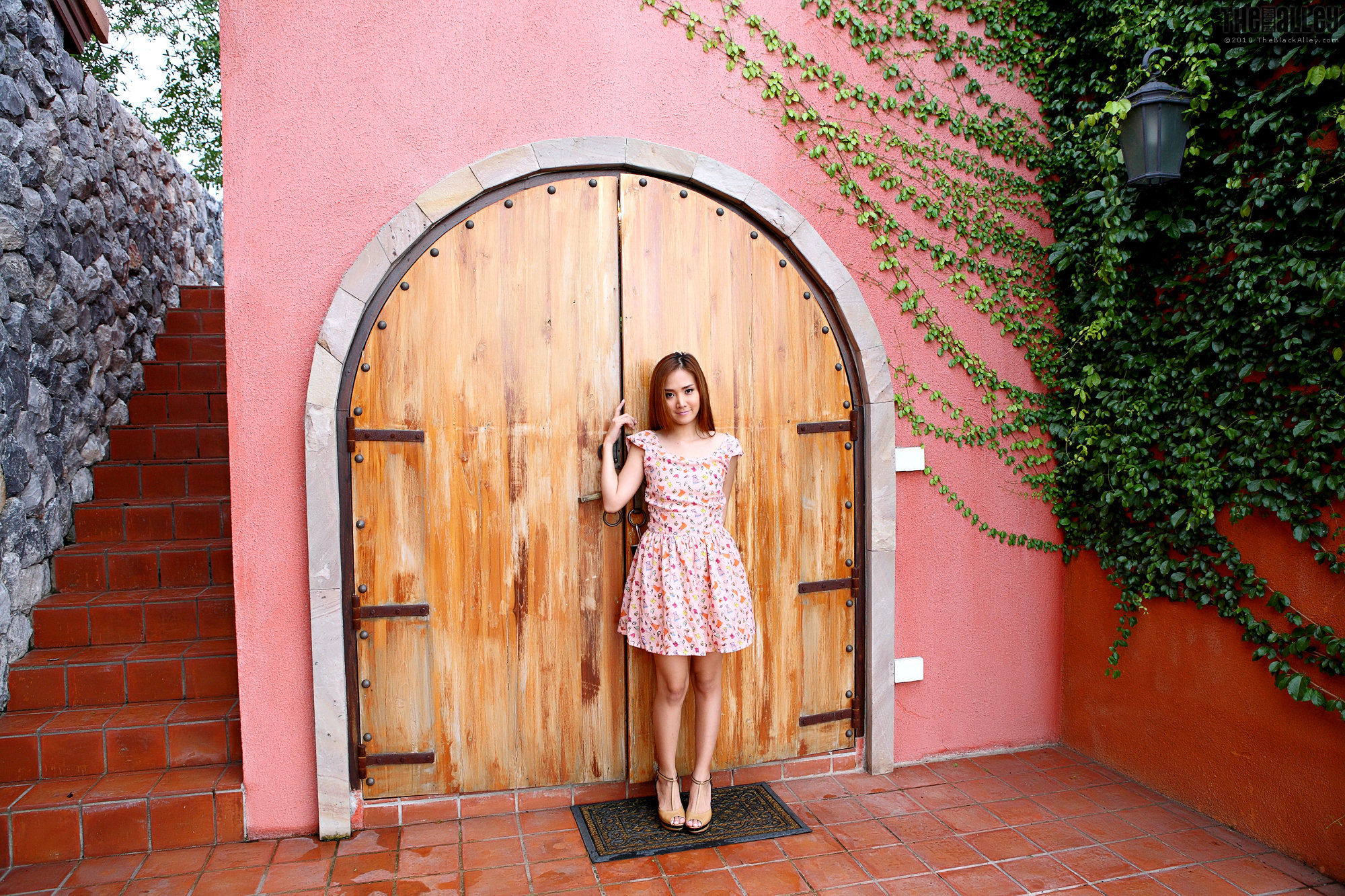 陈丽Lolita Cheng《街拍连衣裙软妹》 [The Black Alley]_第1张