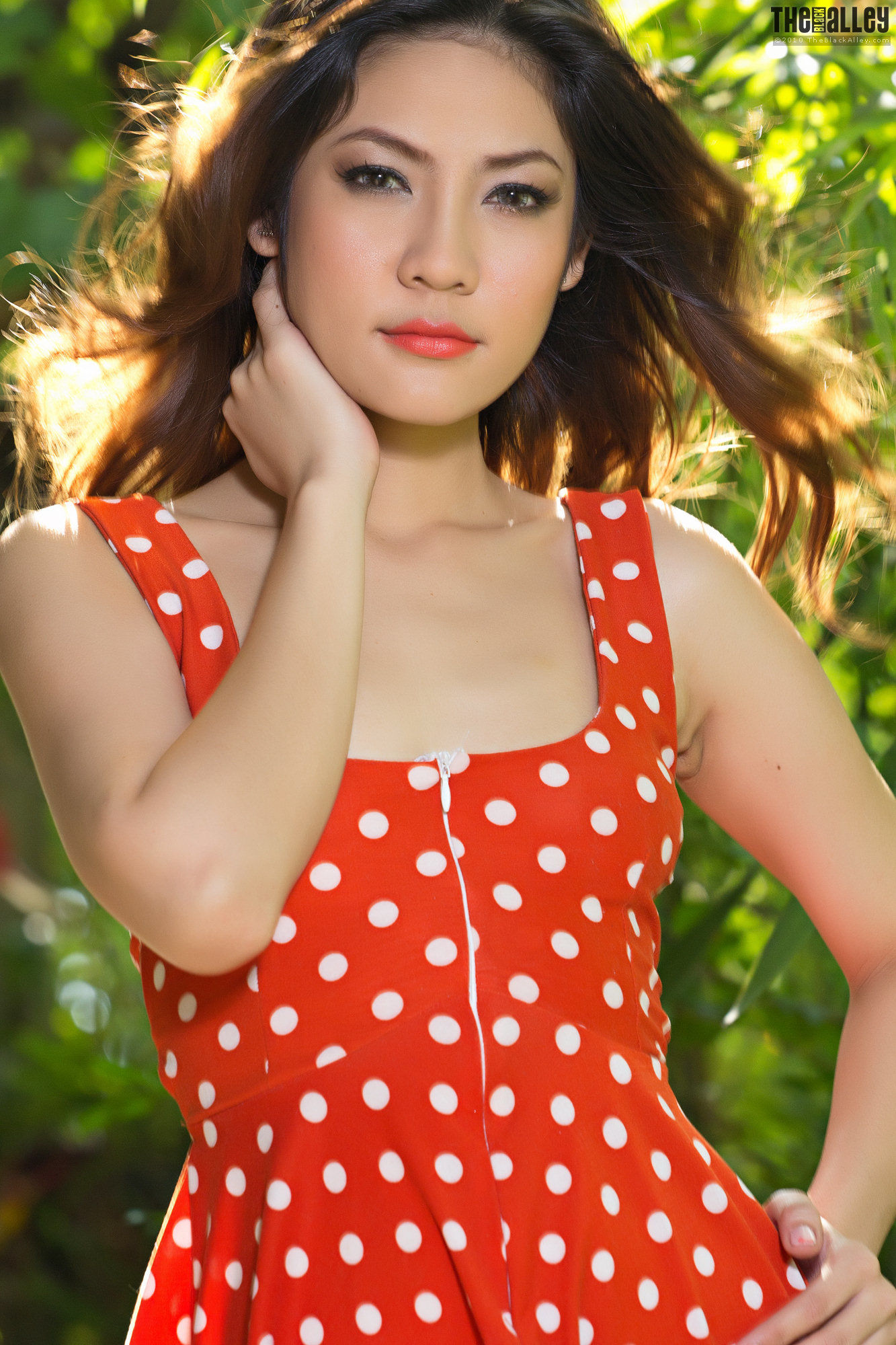 Malene《红色连衣裙妹子》 [The Black Alley]_第5张