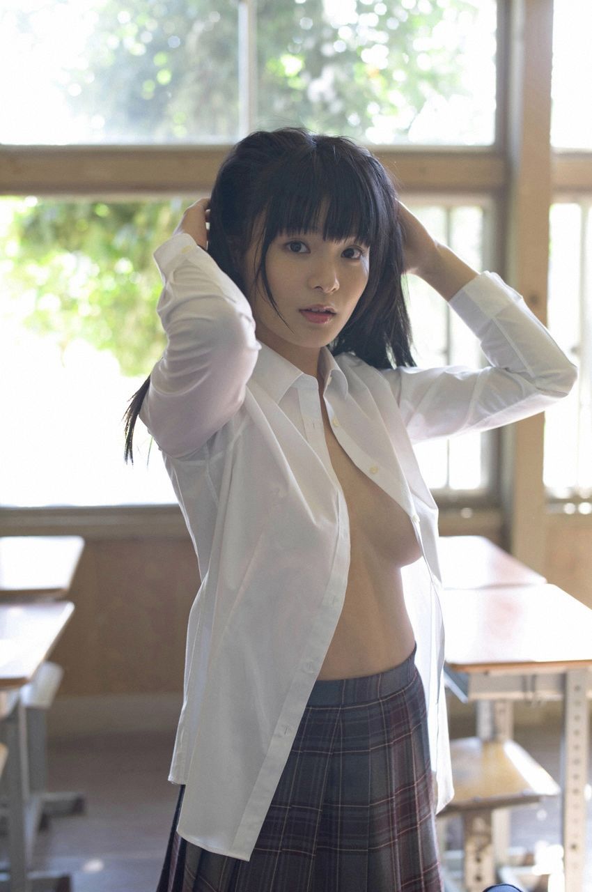 星名美津紀《美少女の制服の中》 [WPB-net] No.151_第5张