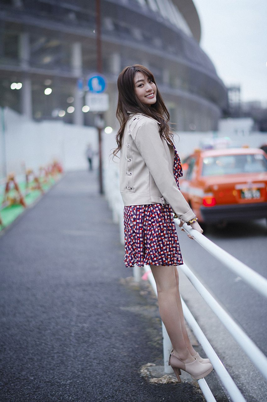 [WPB-net] EXtra228 Yuumi Shida 志田友美 スペシャル写真集「東京物語」_第3张