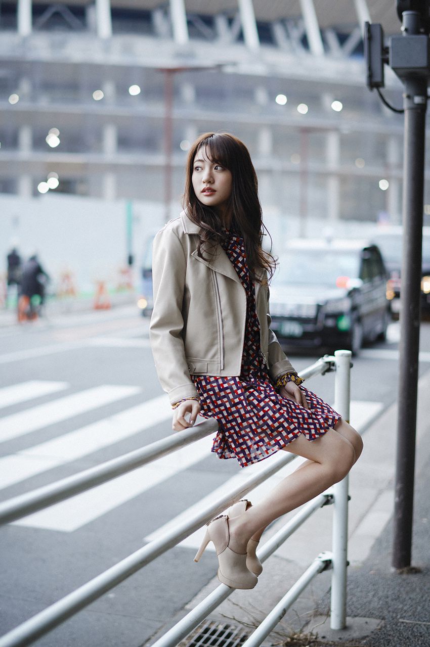 [WPB-net] EXtra228 Yuumi Shida 志田友美 スペシャル写真集「東京物語」_第5张