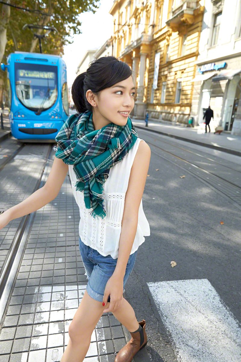 [Wanibooks] NO.132 Haruna Kawaguchi 川口春奈_第1张