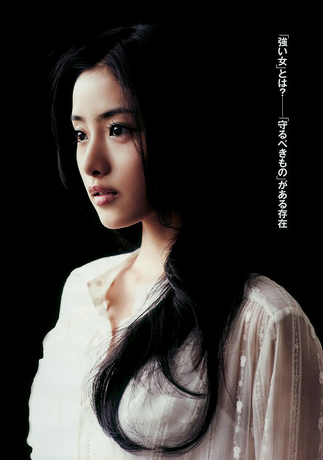 石原さとみ 杉本有美 逢沢りな 小林優美 谷桃子 北原里英 [Weekly Playboy] 2010年No.22 写真杂志_第3张